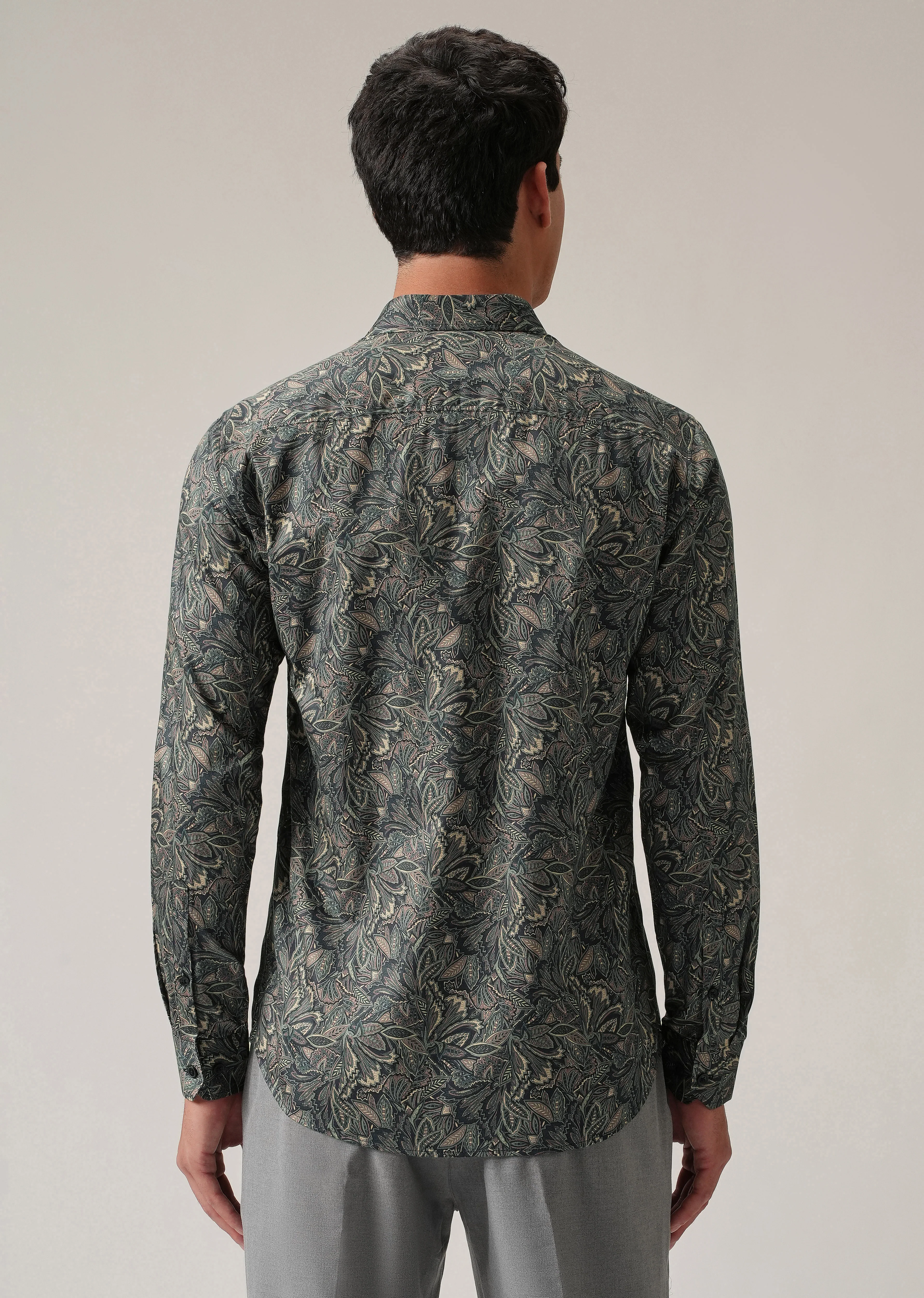 Abstract Leaf Print Shirt - Image 2