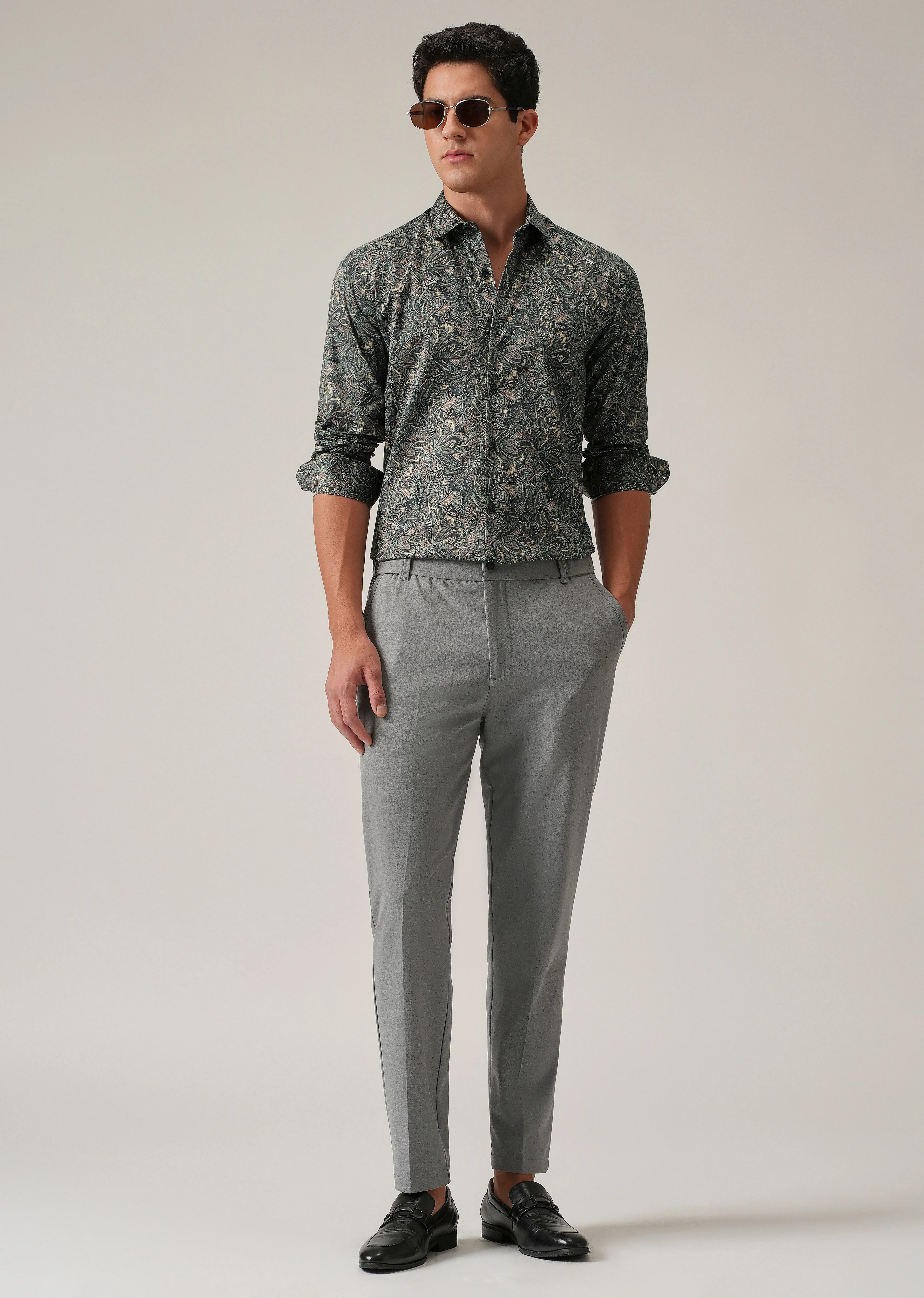 Abstract Leaf Print Shirt - Image 6