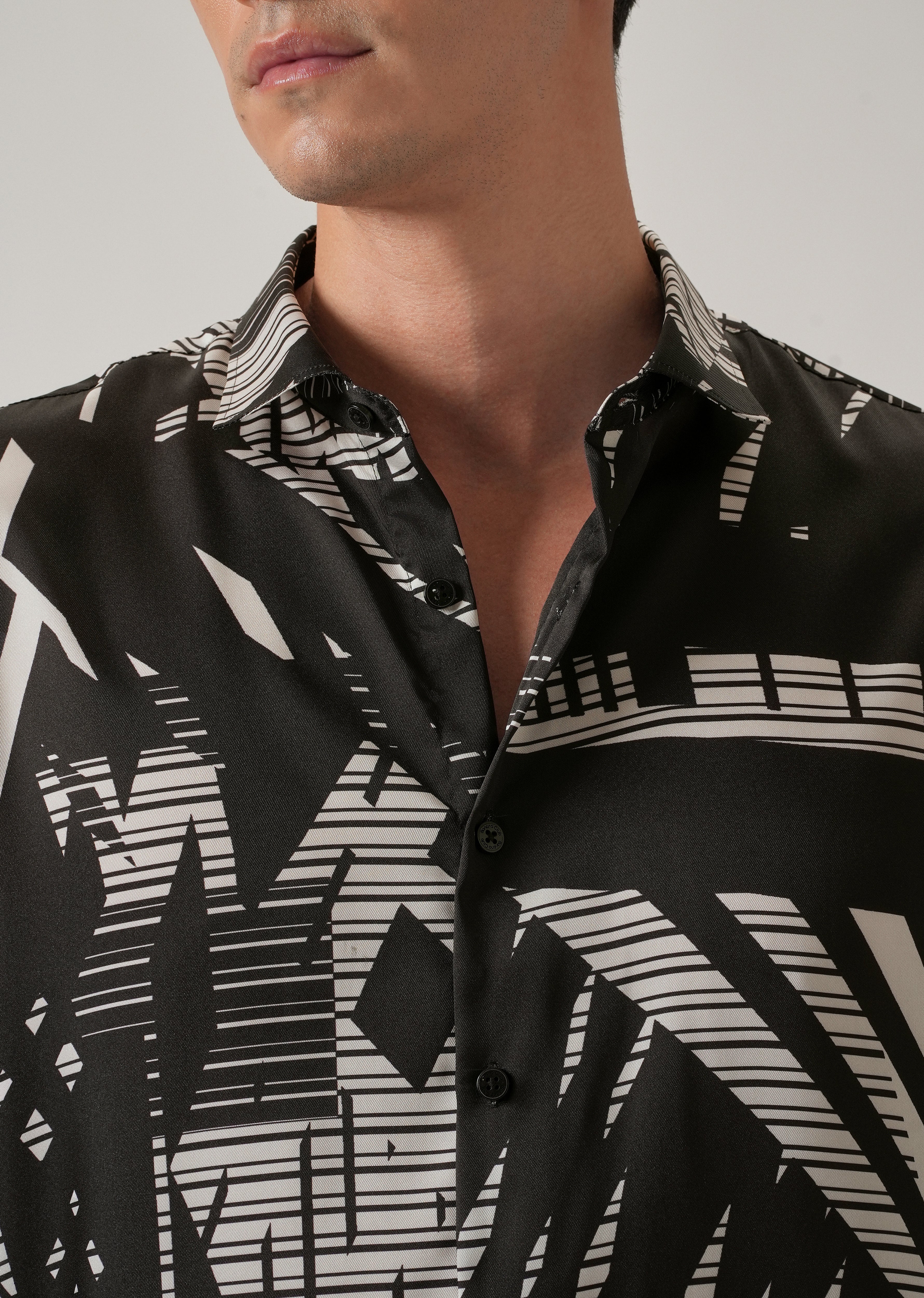 Abstract Line Print Shirt - Image 5