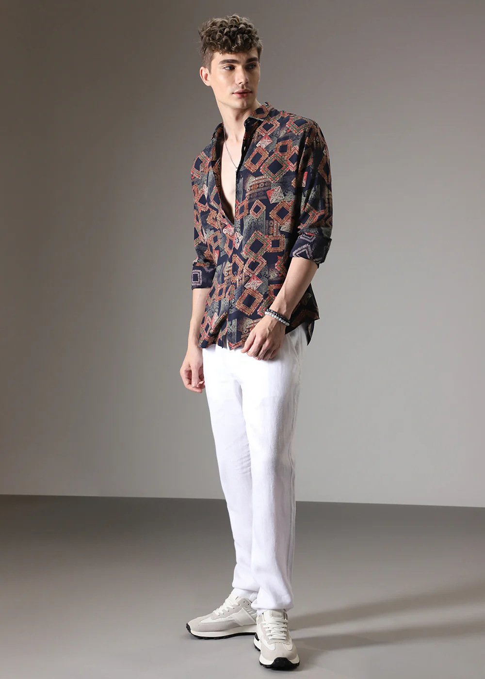 Argyle Diamond Red Feather Shirt - Image 5