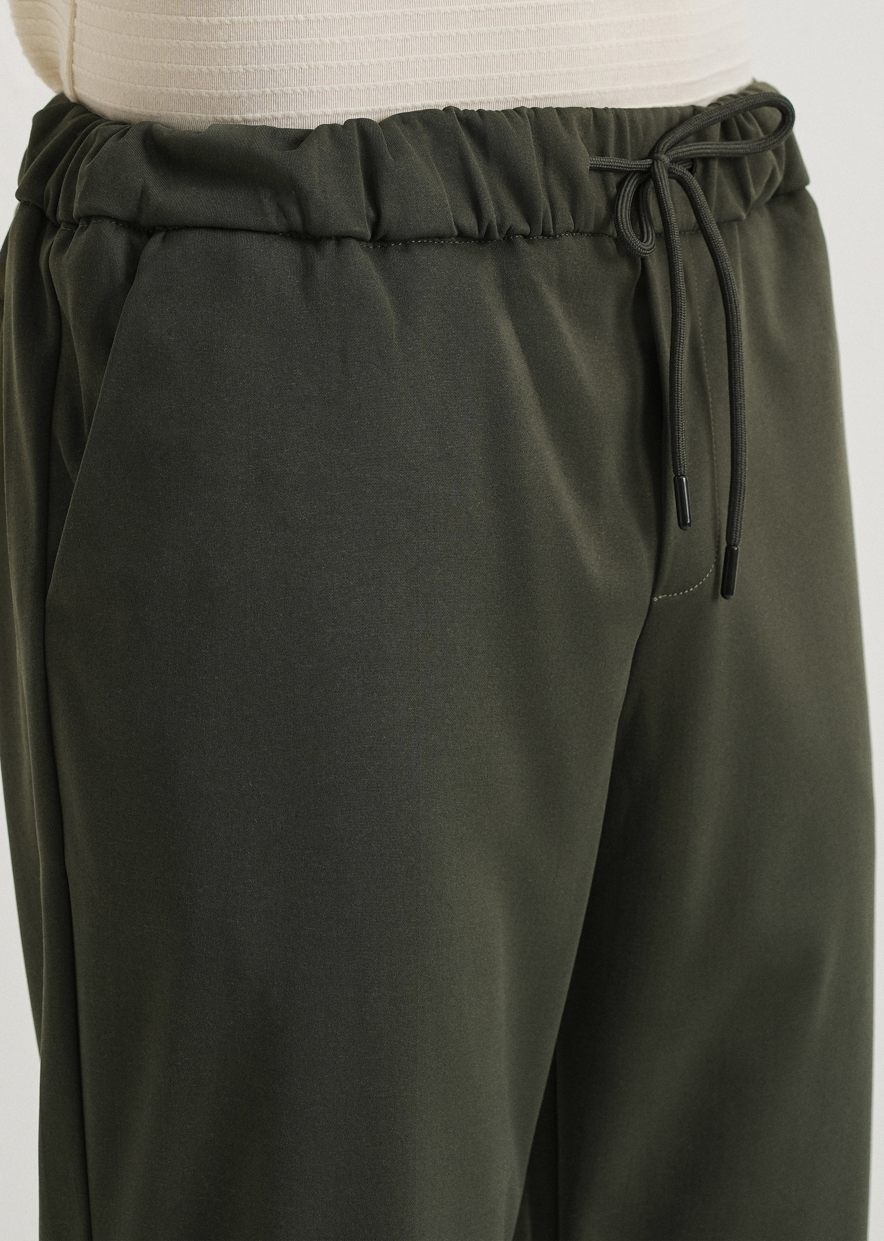 Aristo Smoky Olive Jogger - Image 5