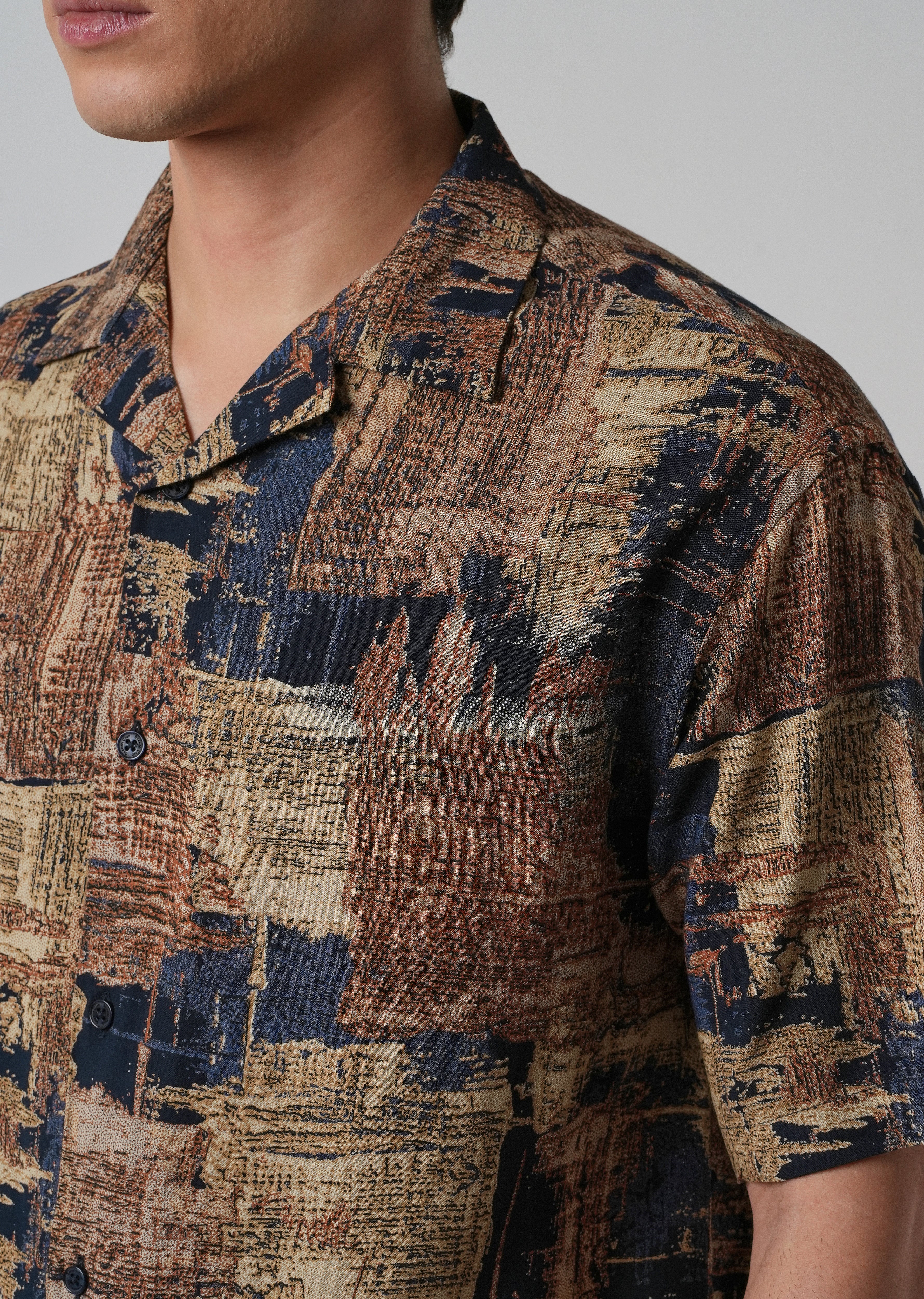 Artistic Pattern Oversized Feather Shirt - Image 5