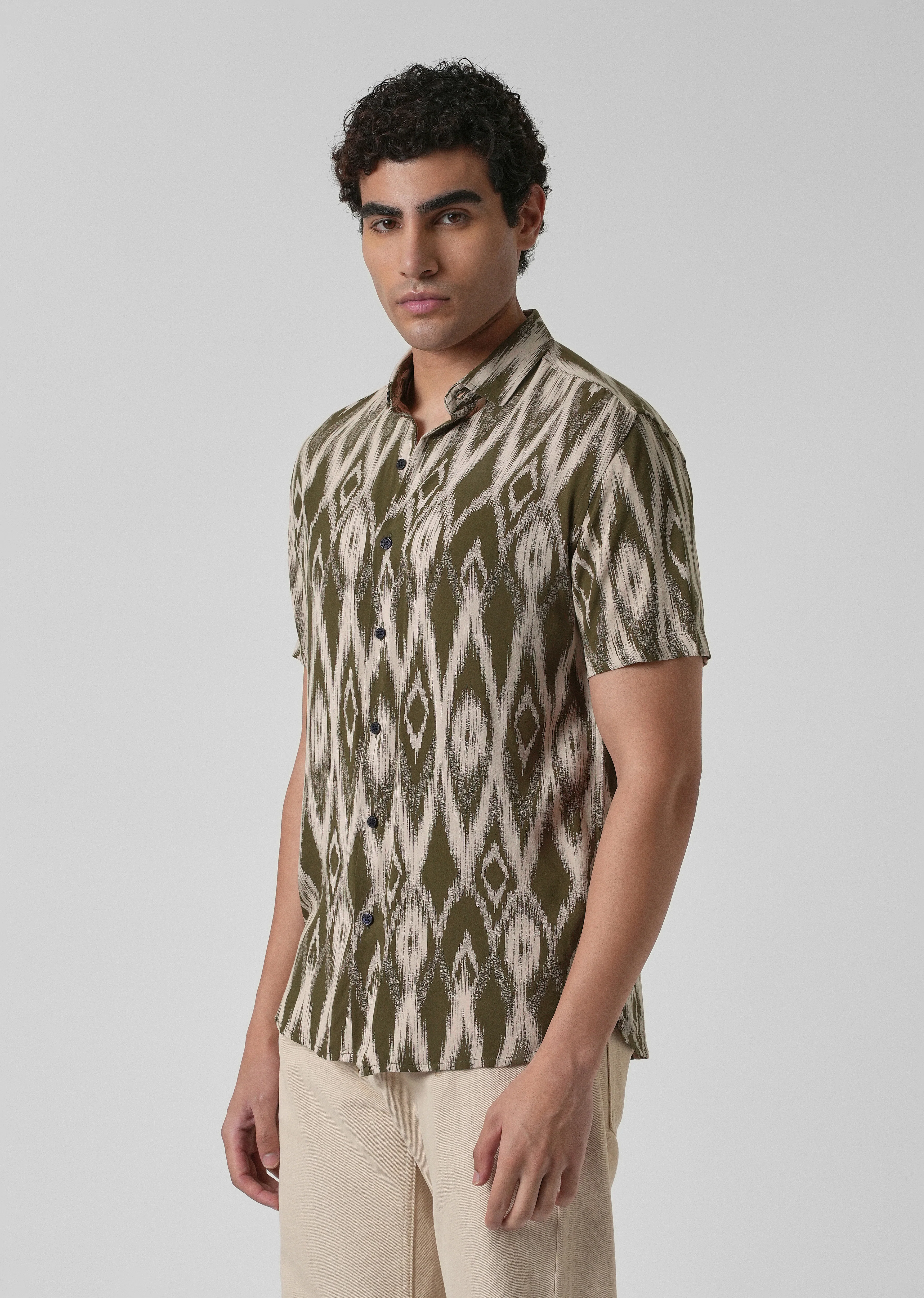 Ikat Olive Feather shirt - Image 4