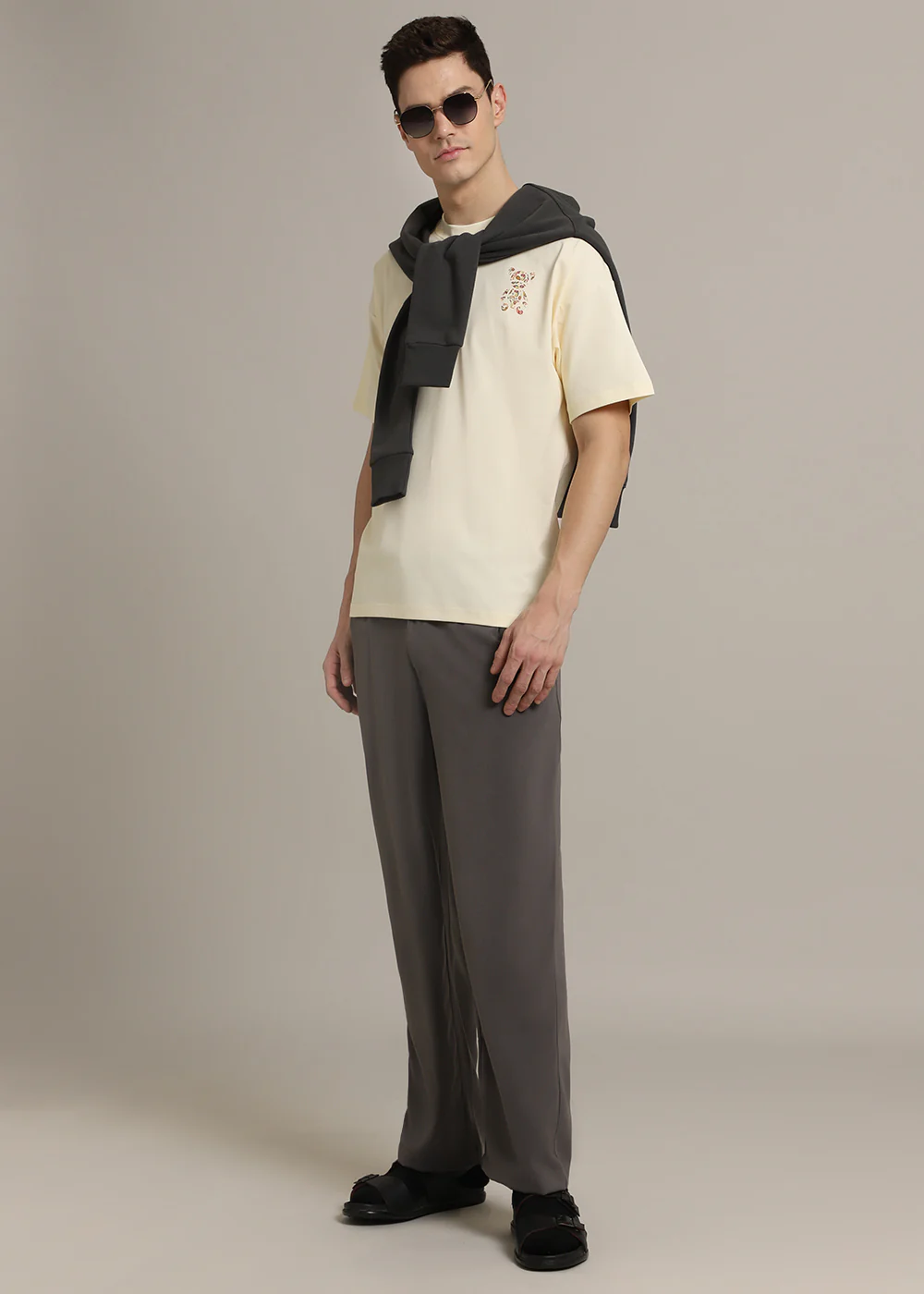 Bearsy Paisley Cream Oversized T-shirt - Image 5