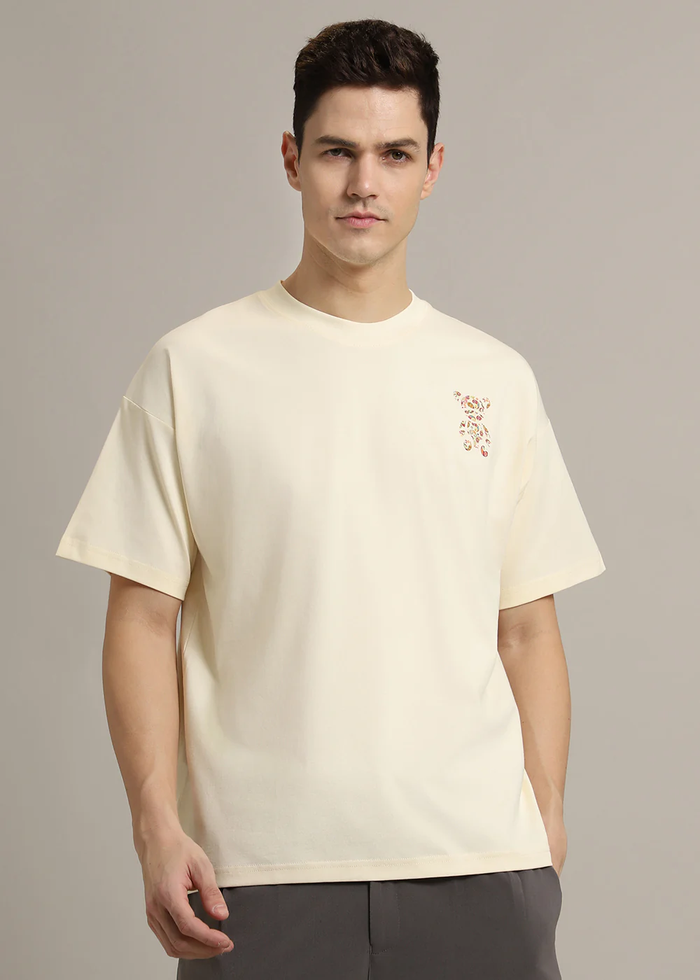 Bearsy Paisley Cream Oversized T-shirt - Image 9