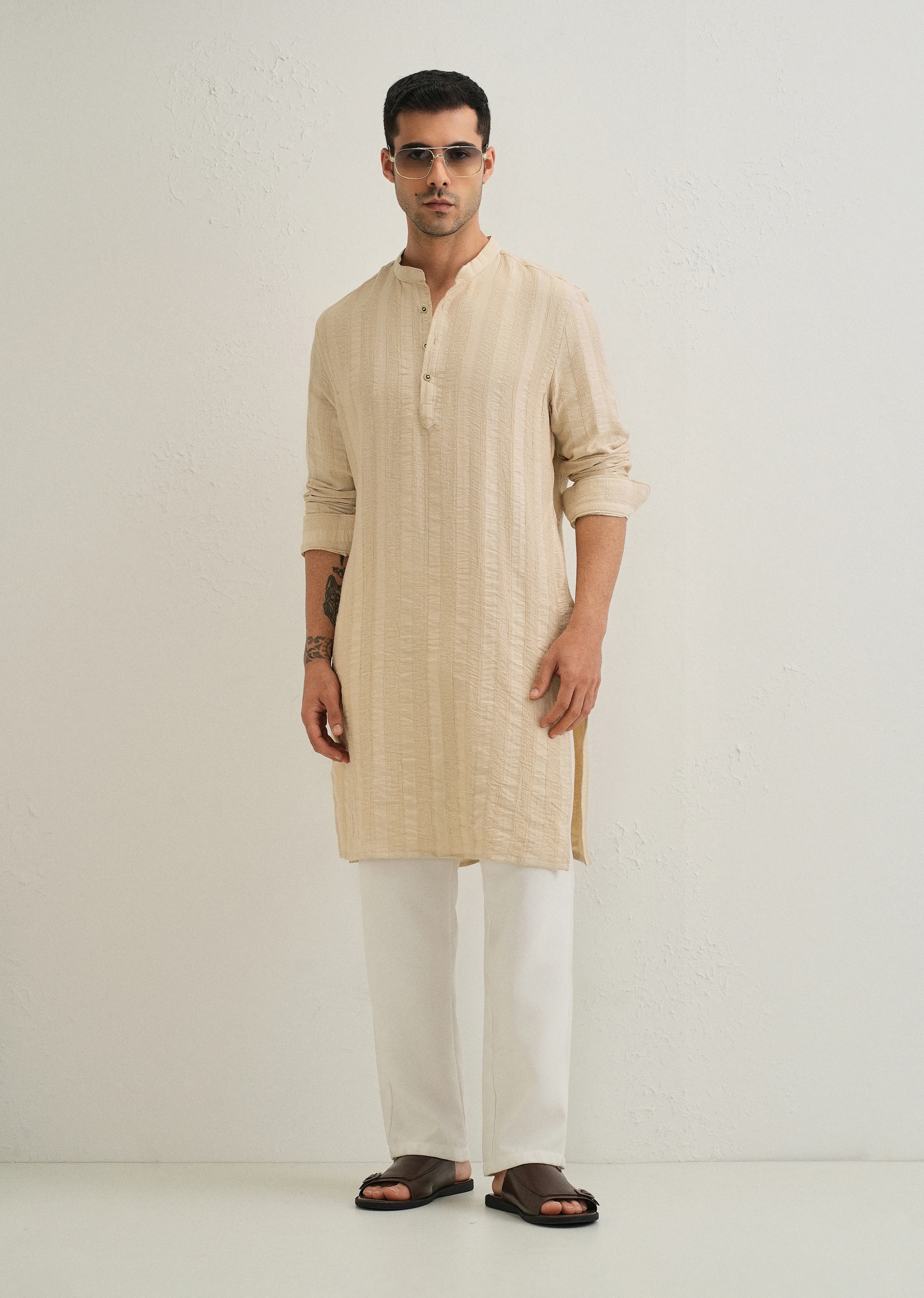 Beige Textured Vertical Stripe Kurta - Image 7