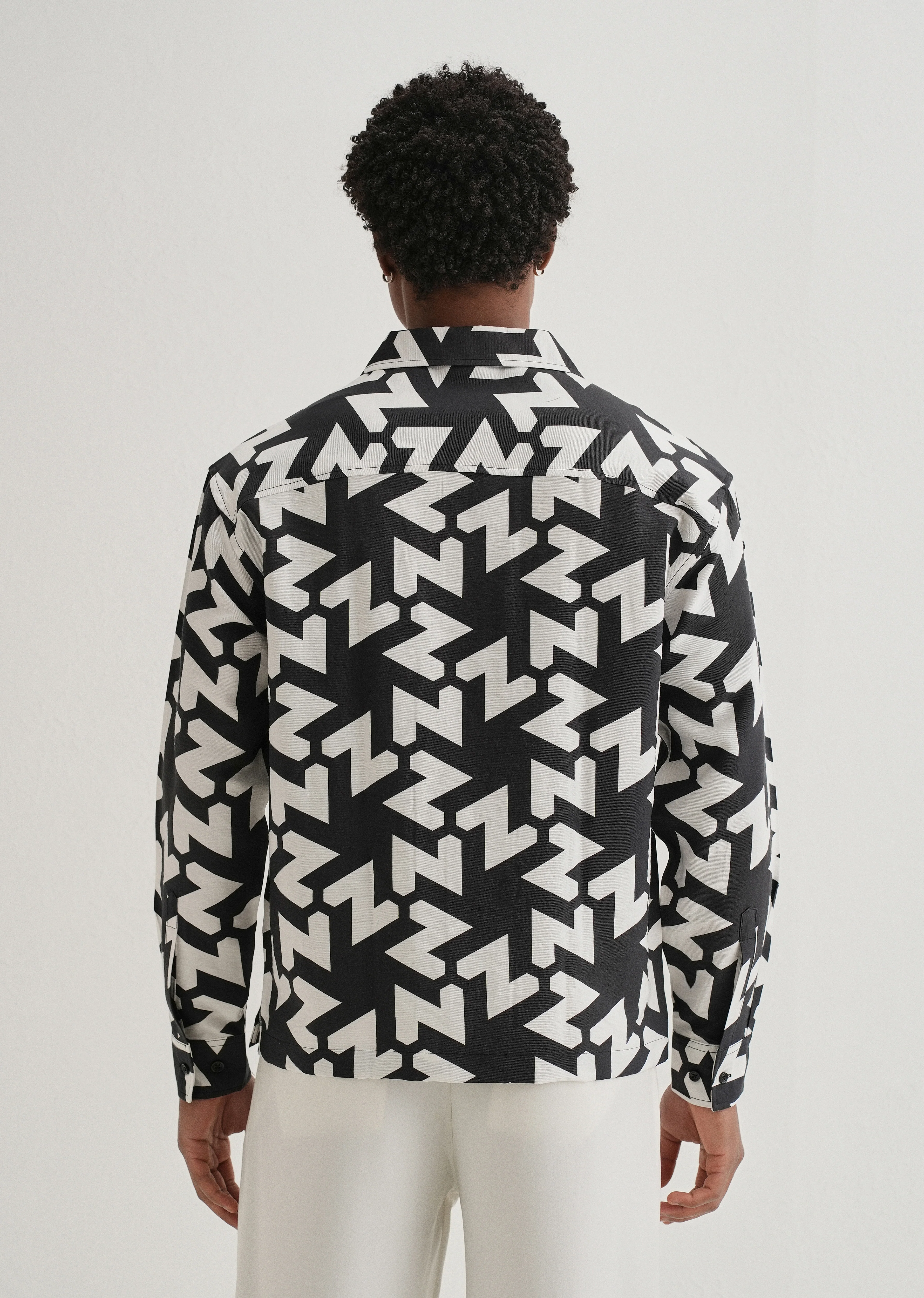 Black Abstract Chevron Pattern Printed Shirt - Image 2
