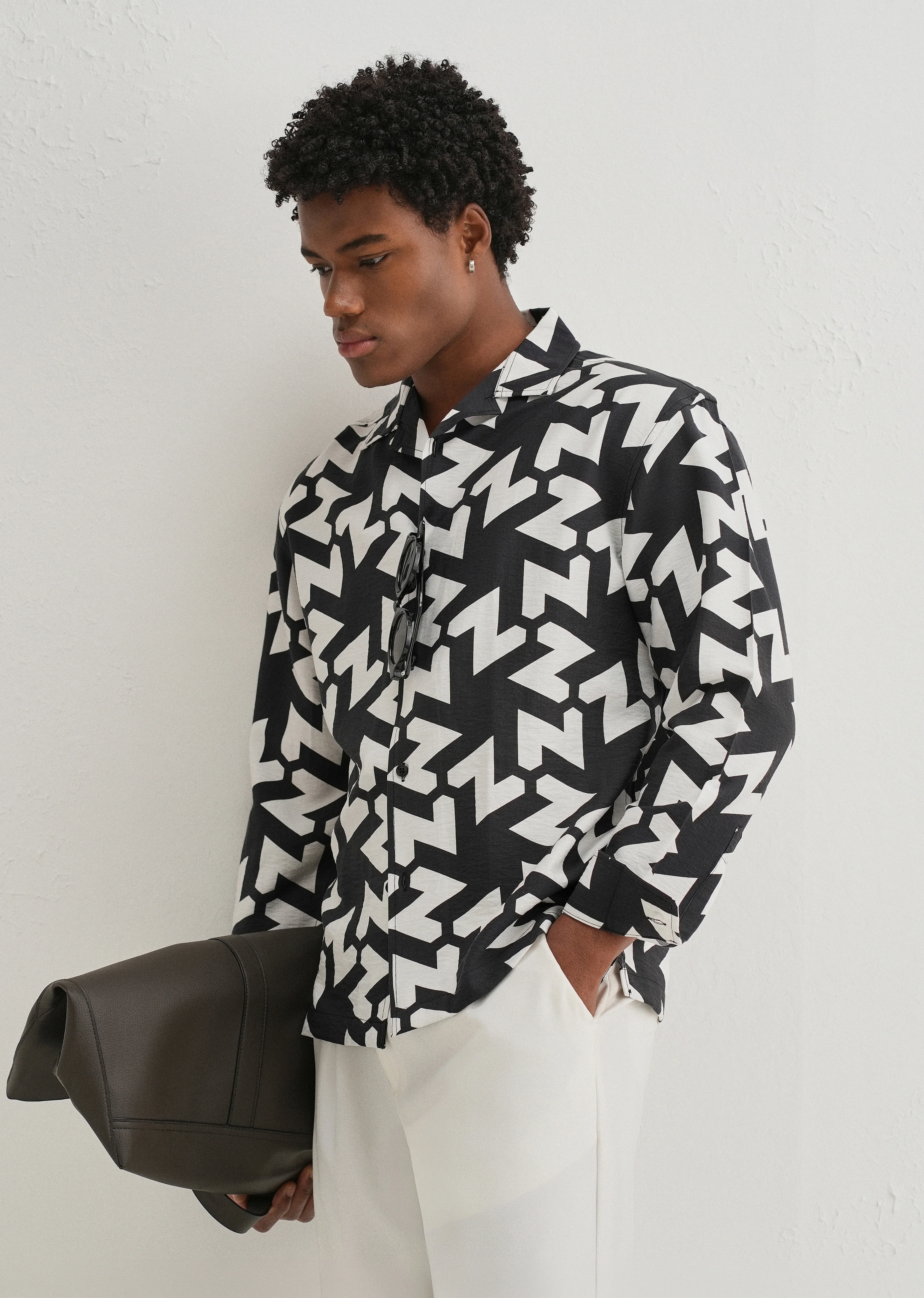Black Abstract Chevron Pattern Printed Shirt - Image 6