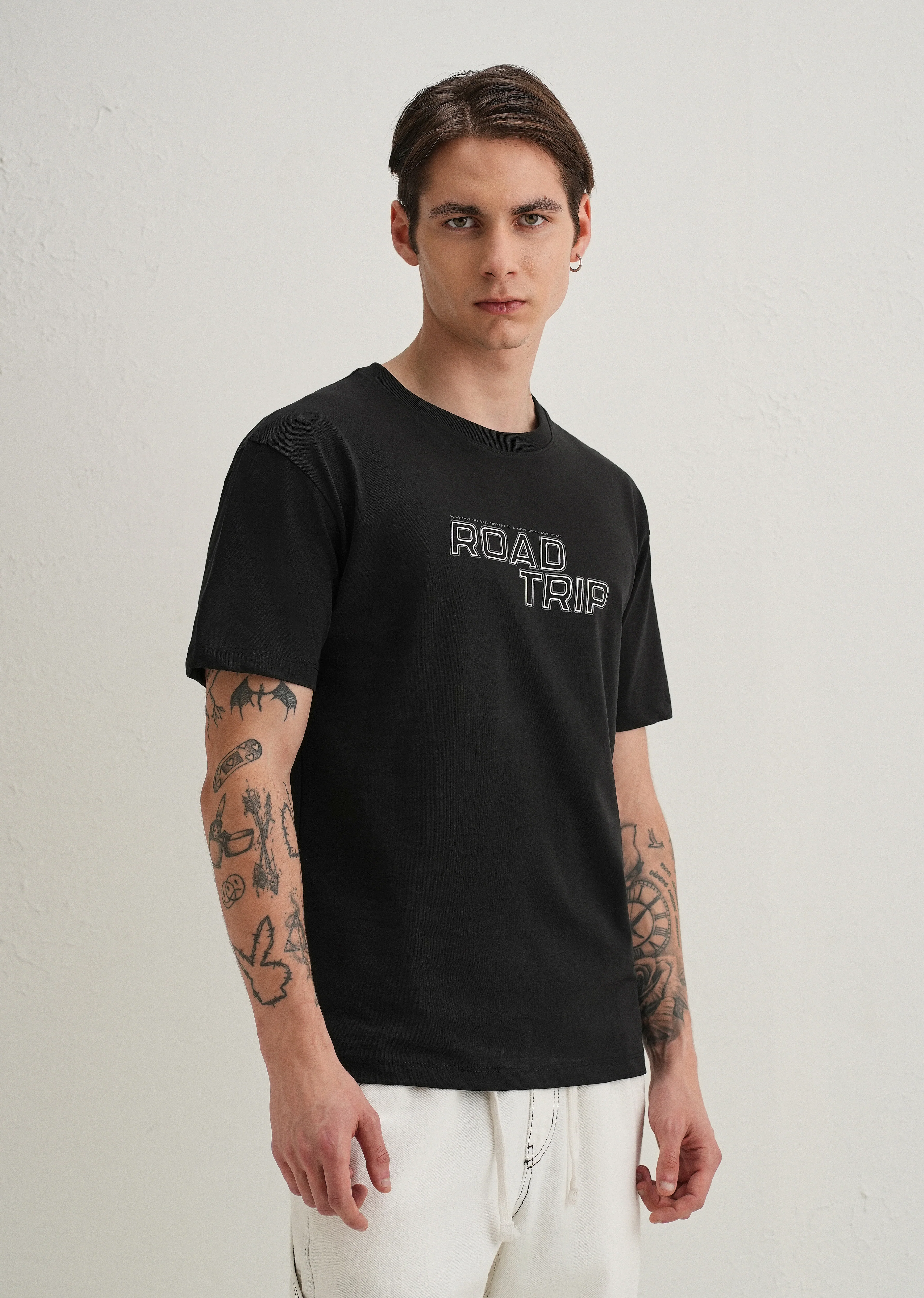 Black Back Graphic Print T-Shirt - Image 4