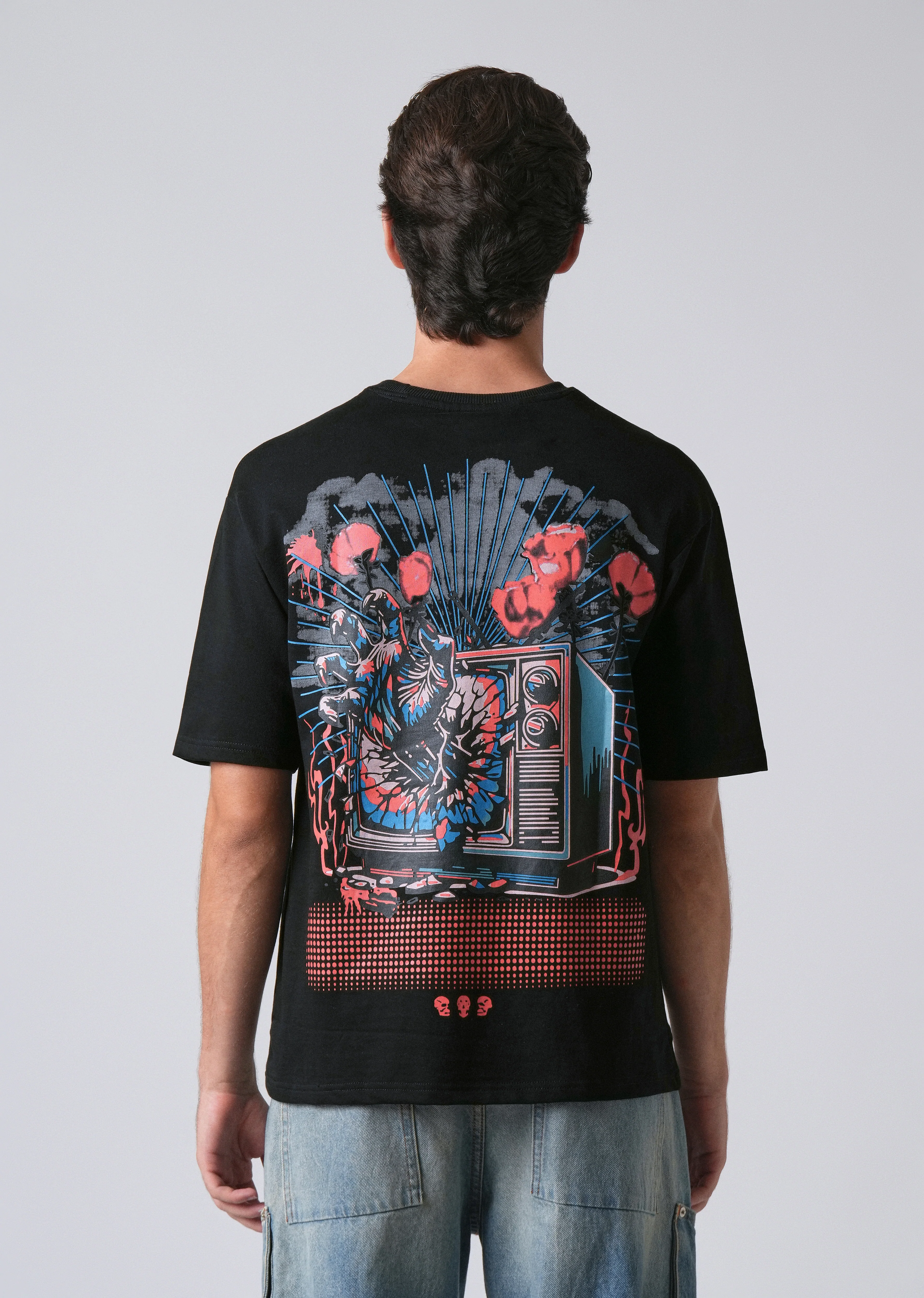 Black Back Print Relaxed Fit T- shirt - Image 2
