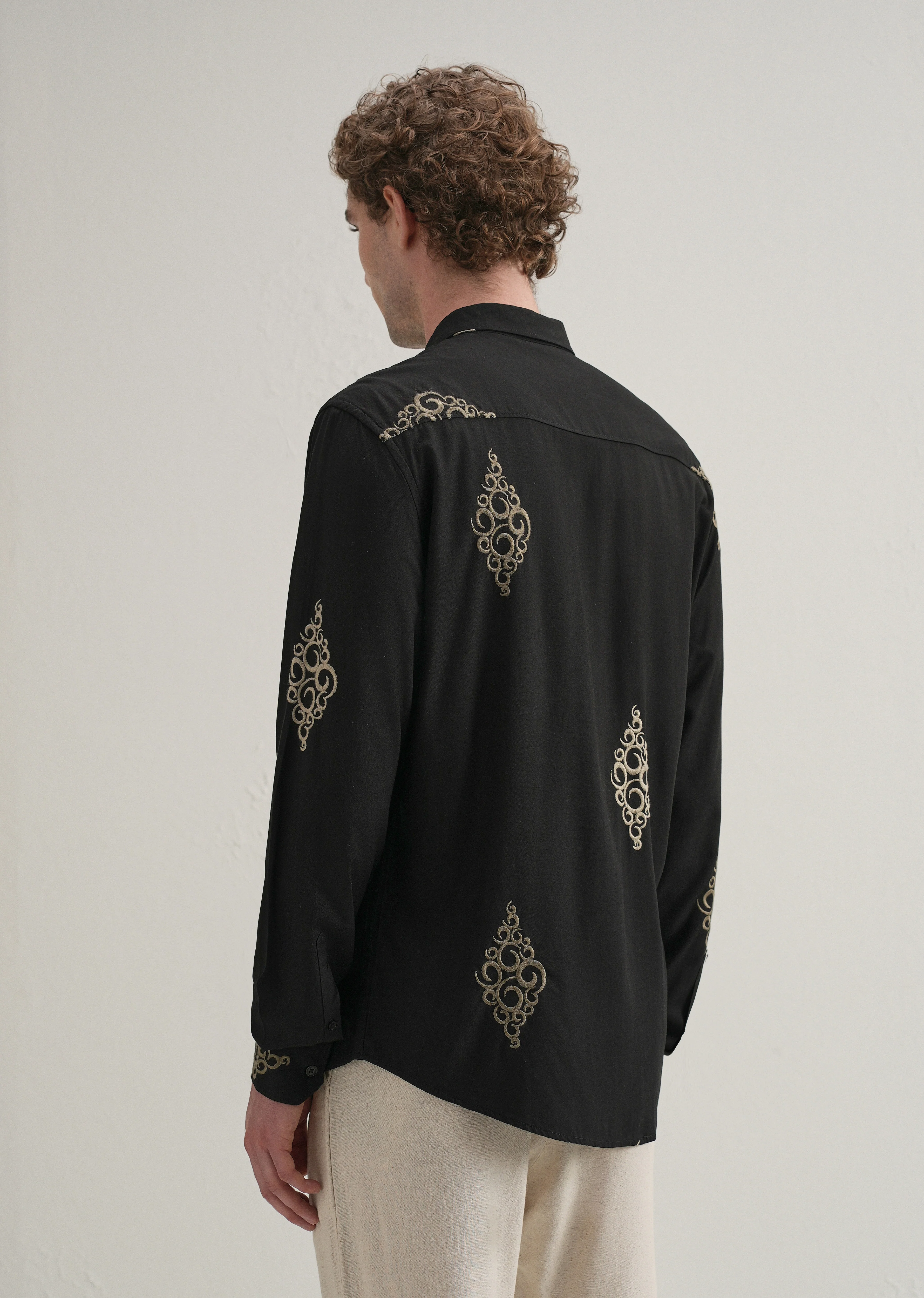 Black Circular Motif Embroidery Shirt - Image 3