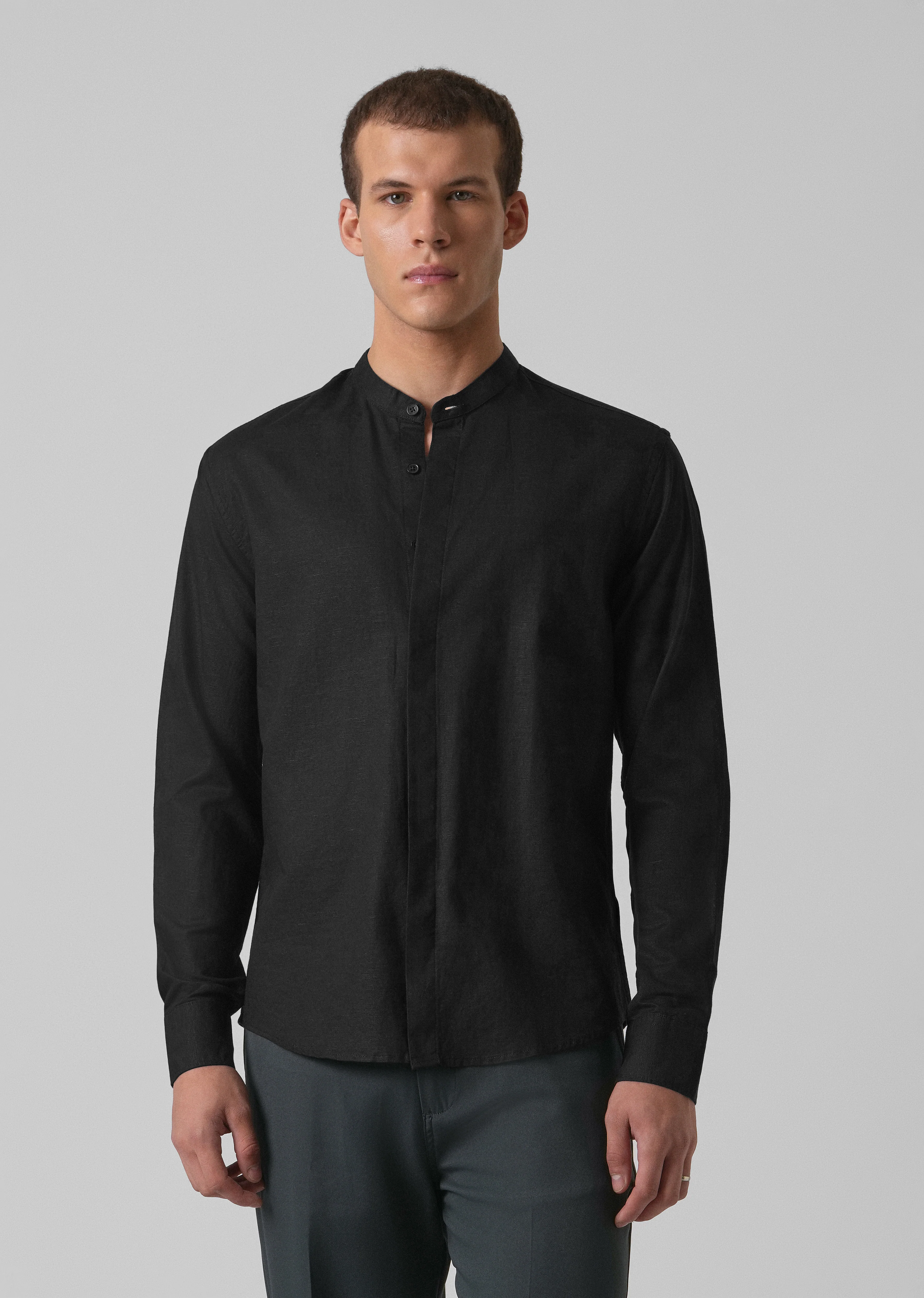 Black Cotton Linen Shirt - Image 3