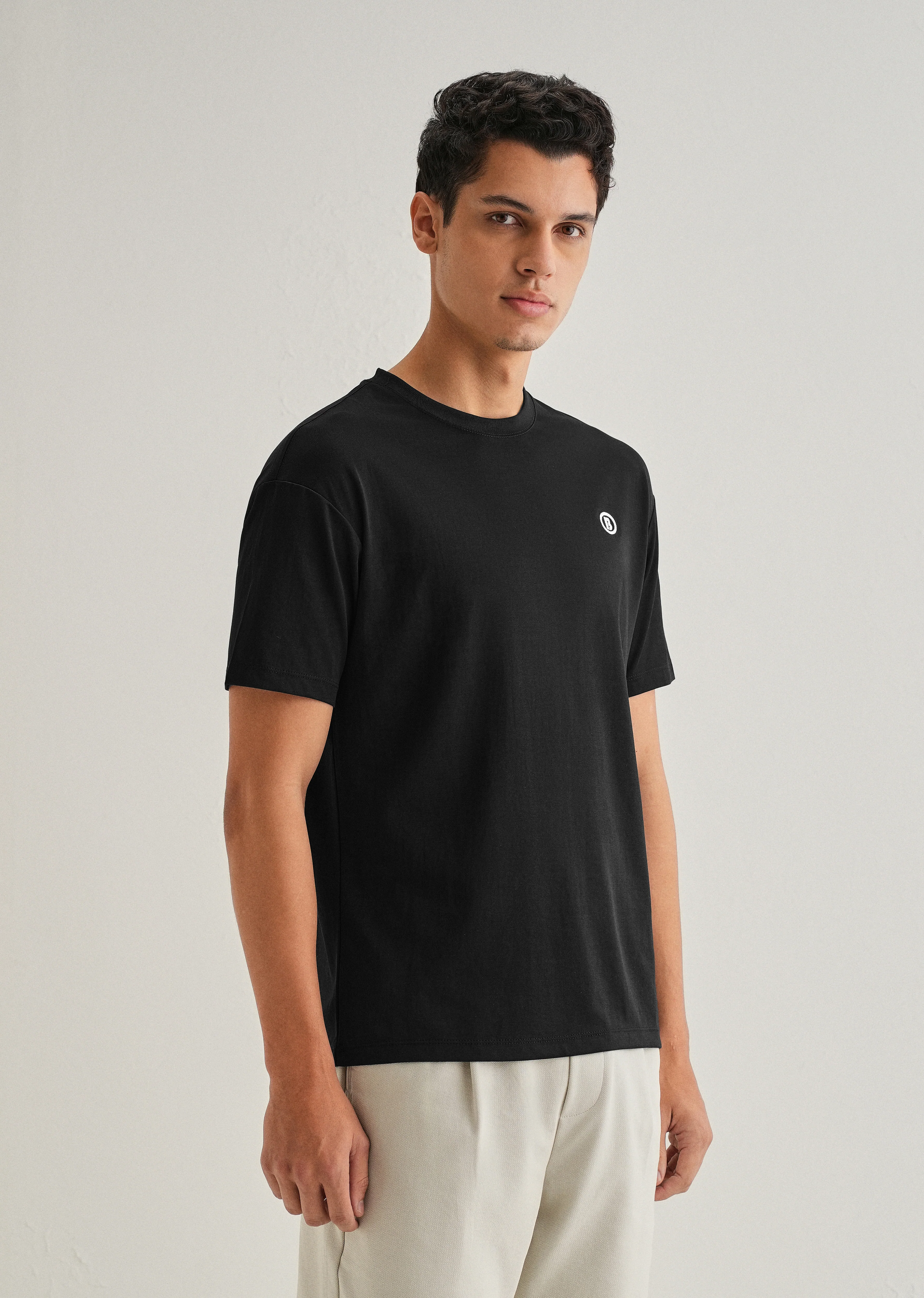 Black Crew Neck T-shirt - Image 4