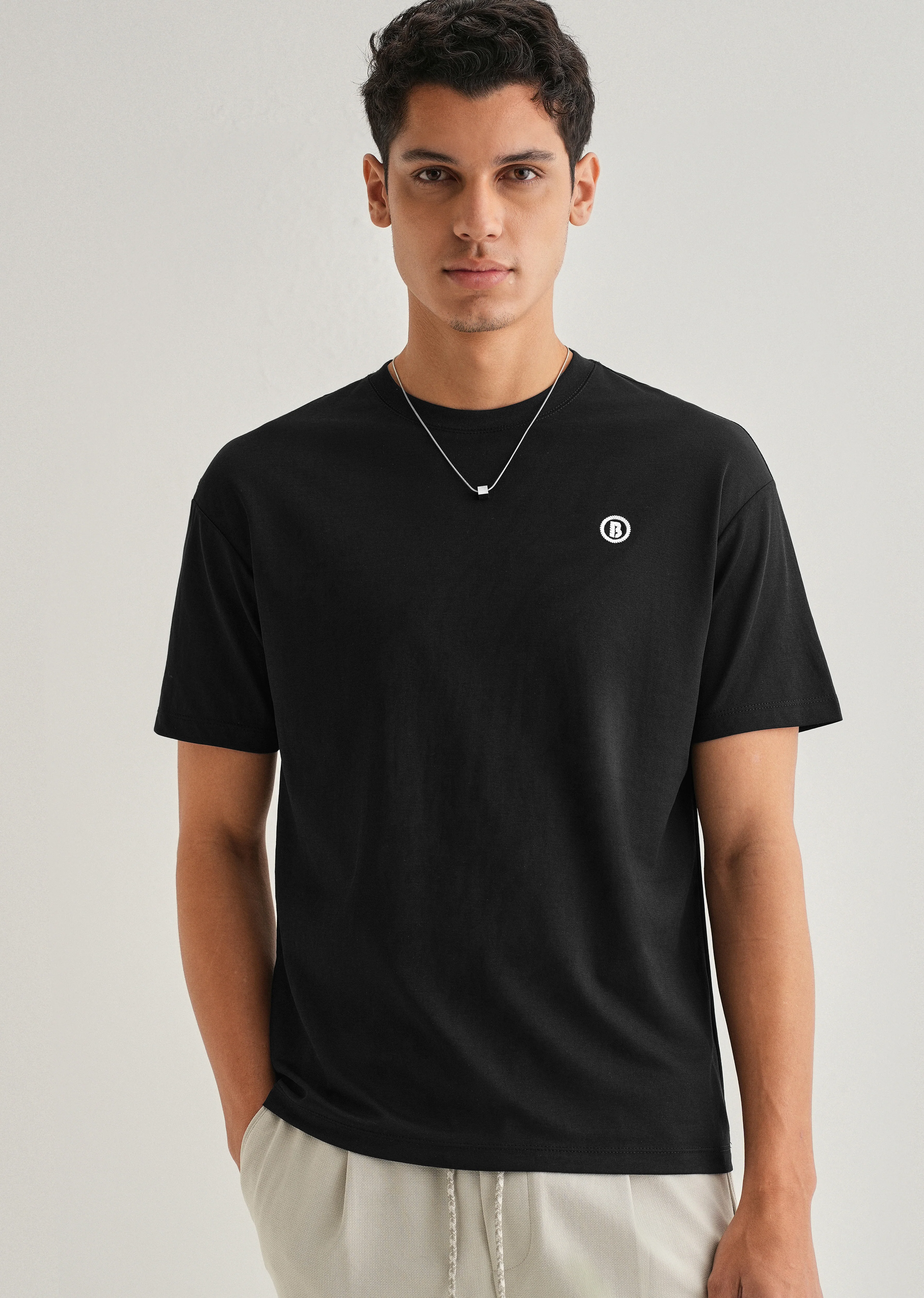 Black Crew Neck T-shirt - Image 7