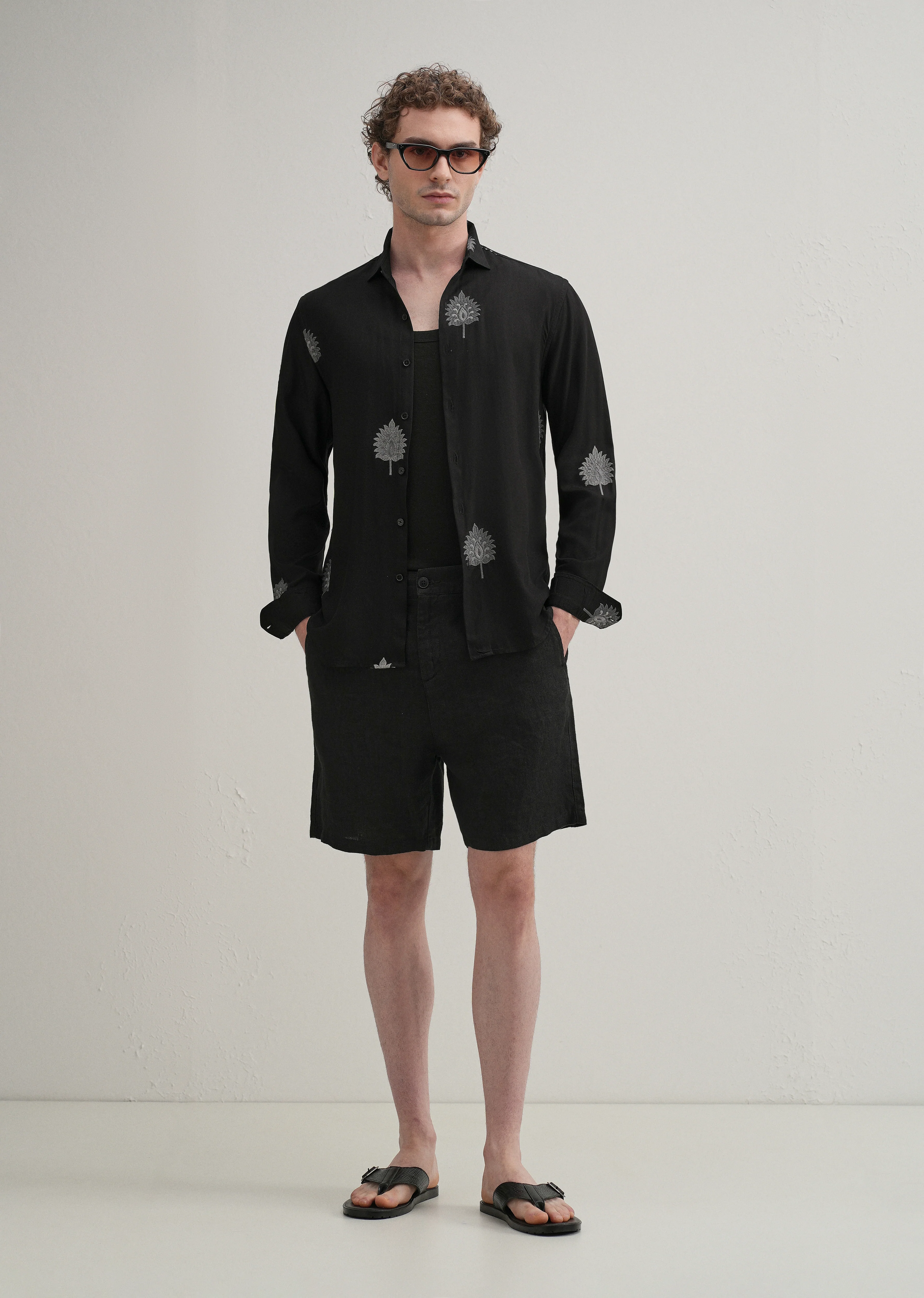 Black Ethnic Motif Embroidery Shirt - Image 6