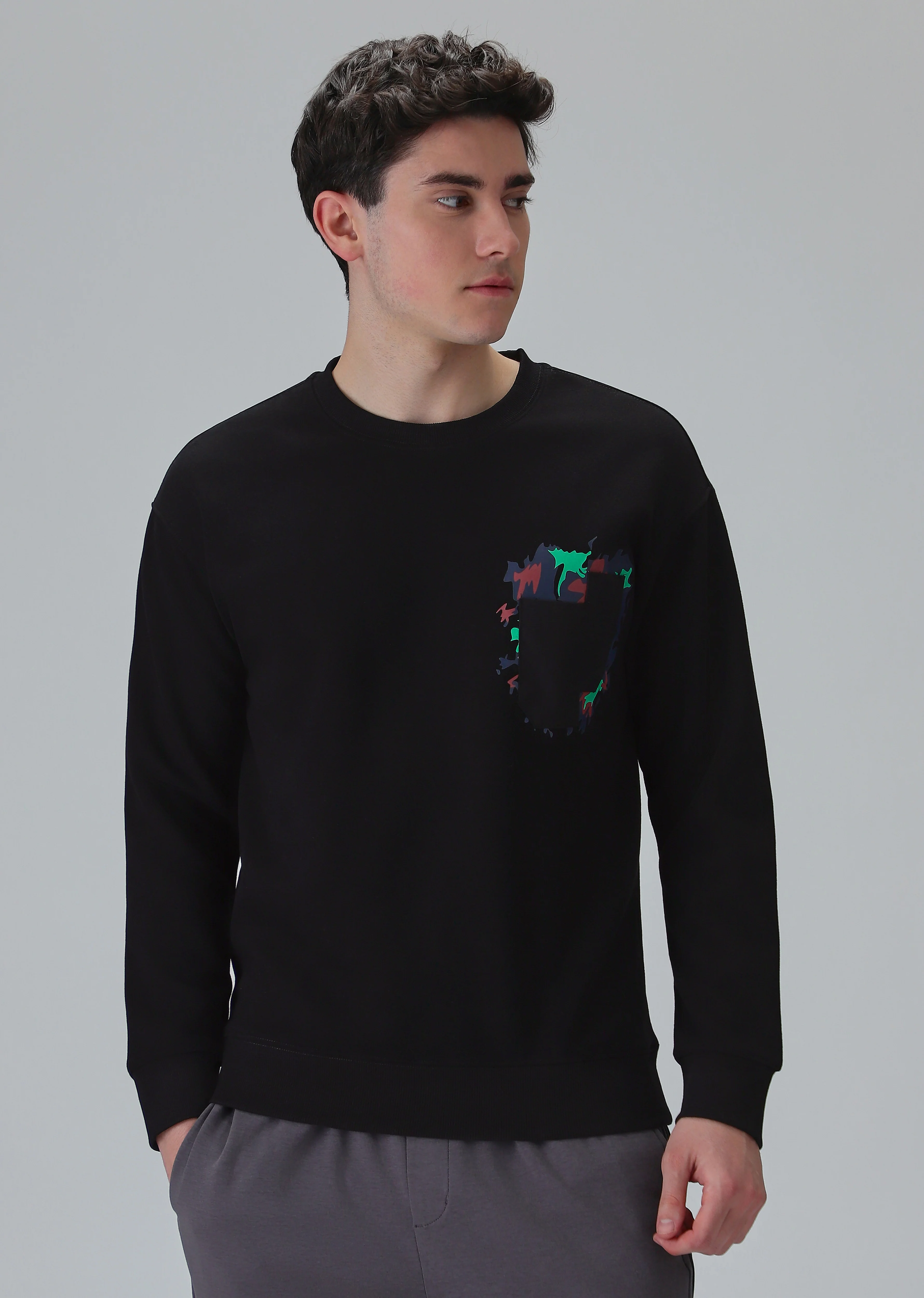 Black Graphic Pocket Sweatshirt - Image 3