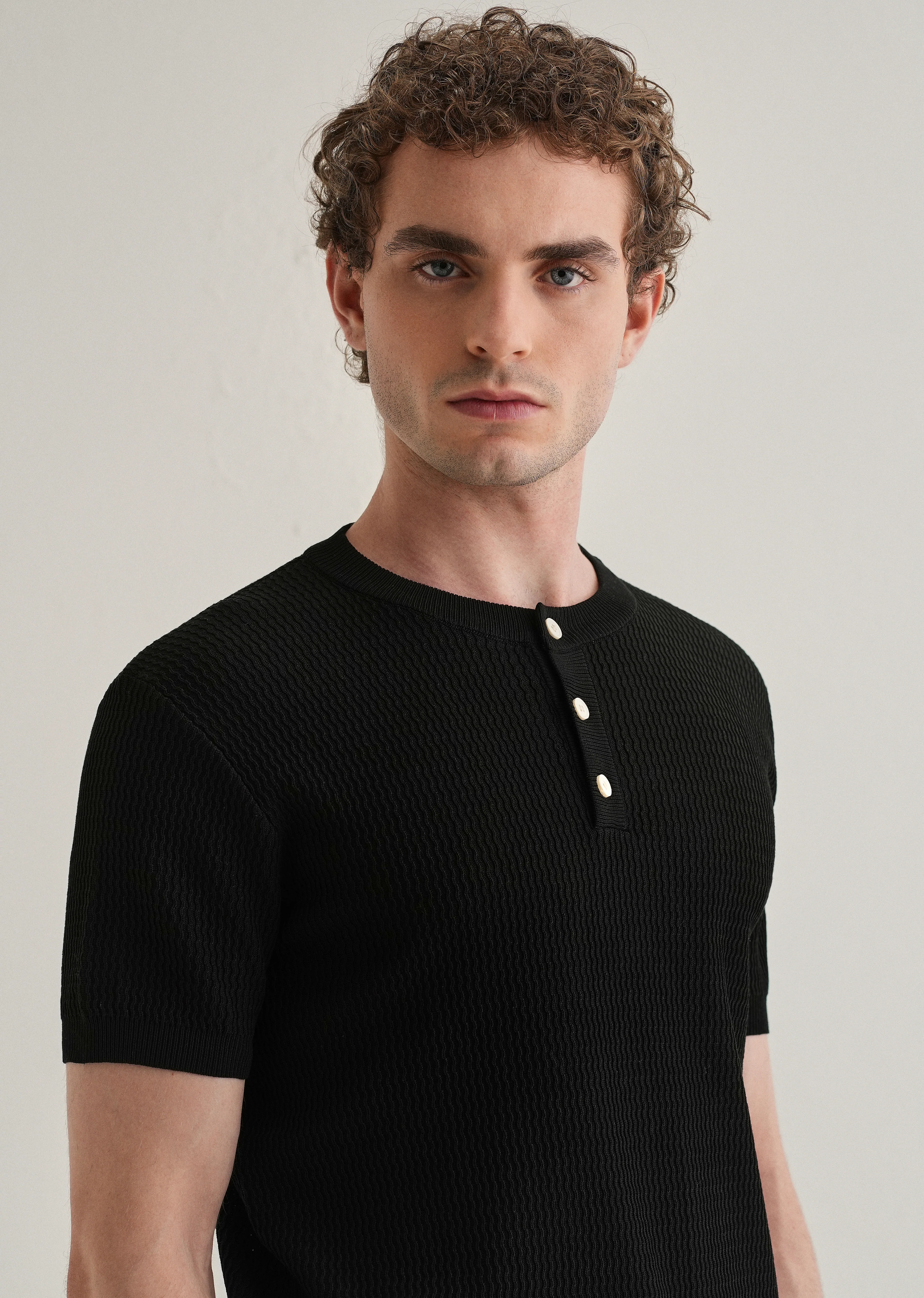 Black Henley Neck Knitted T-shirt - Image 5