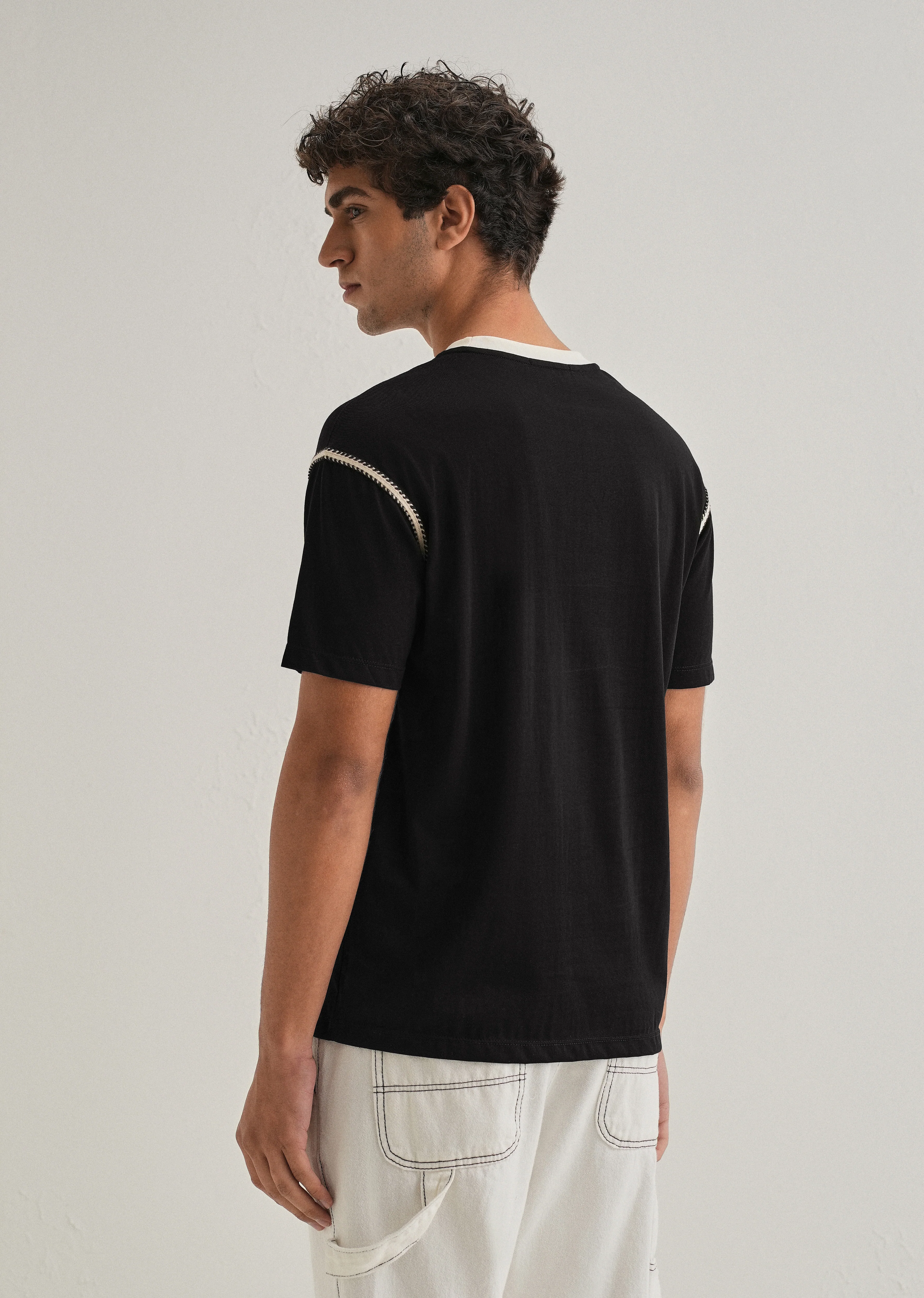 Black Lace Applique T-shirt - Image 3