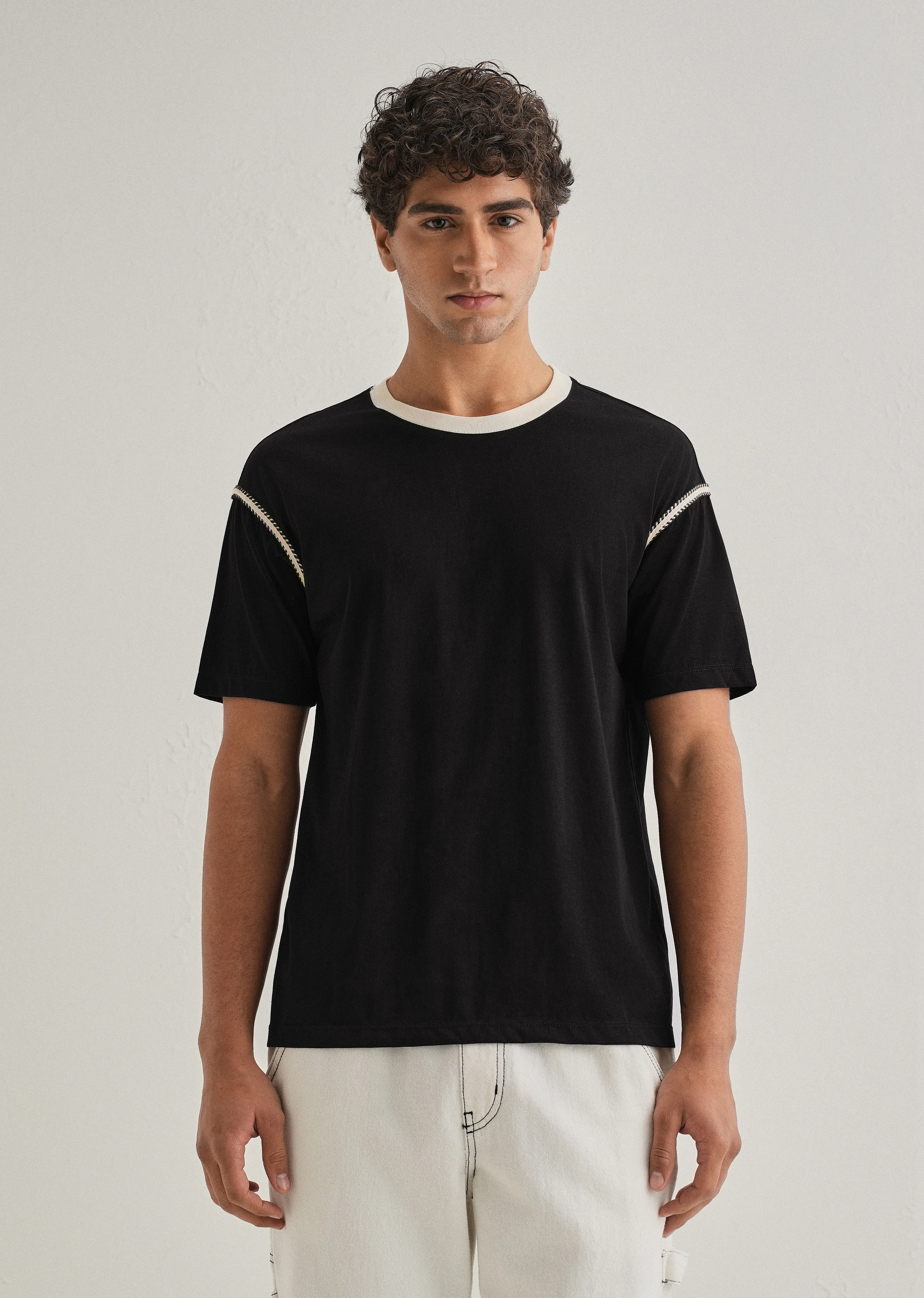Black Lace Applique T-shirt - Image 4