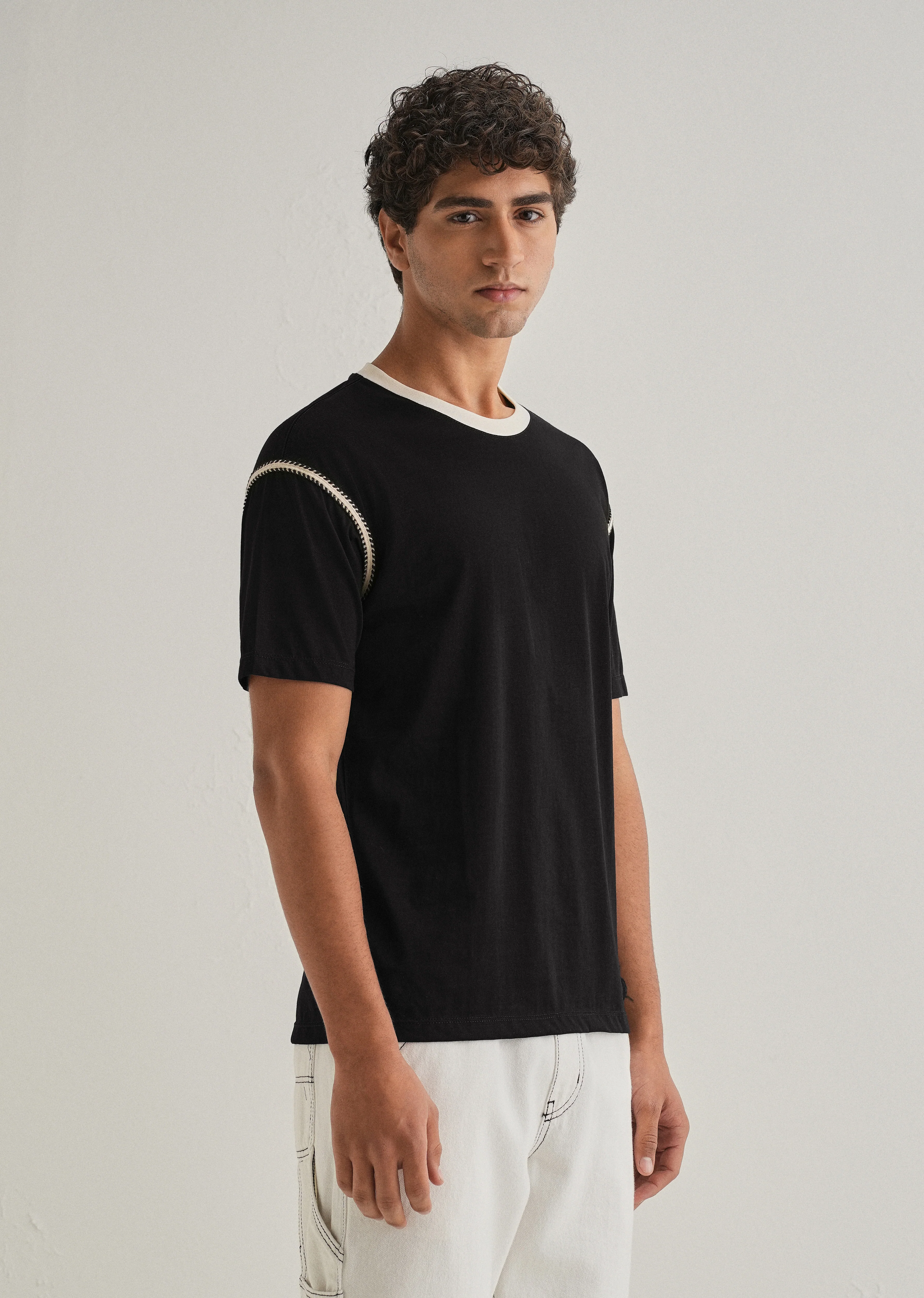 Black Lace Applique T-shirt - Image 5