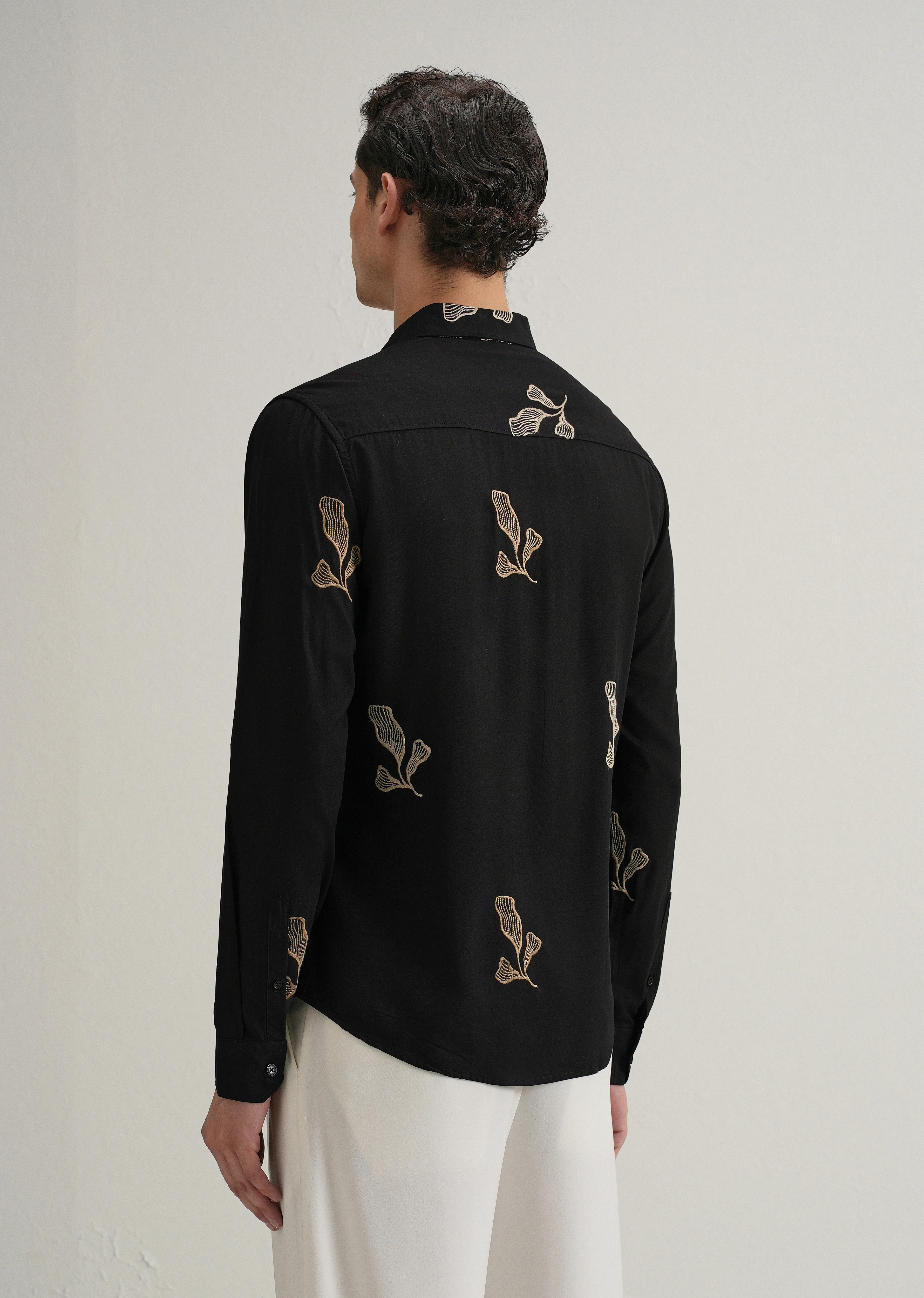 Black Leaf Motif Embroidery Shirt - Image 3