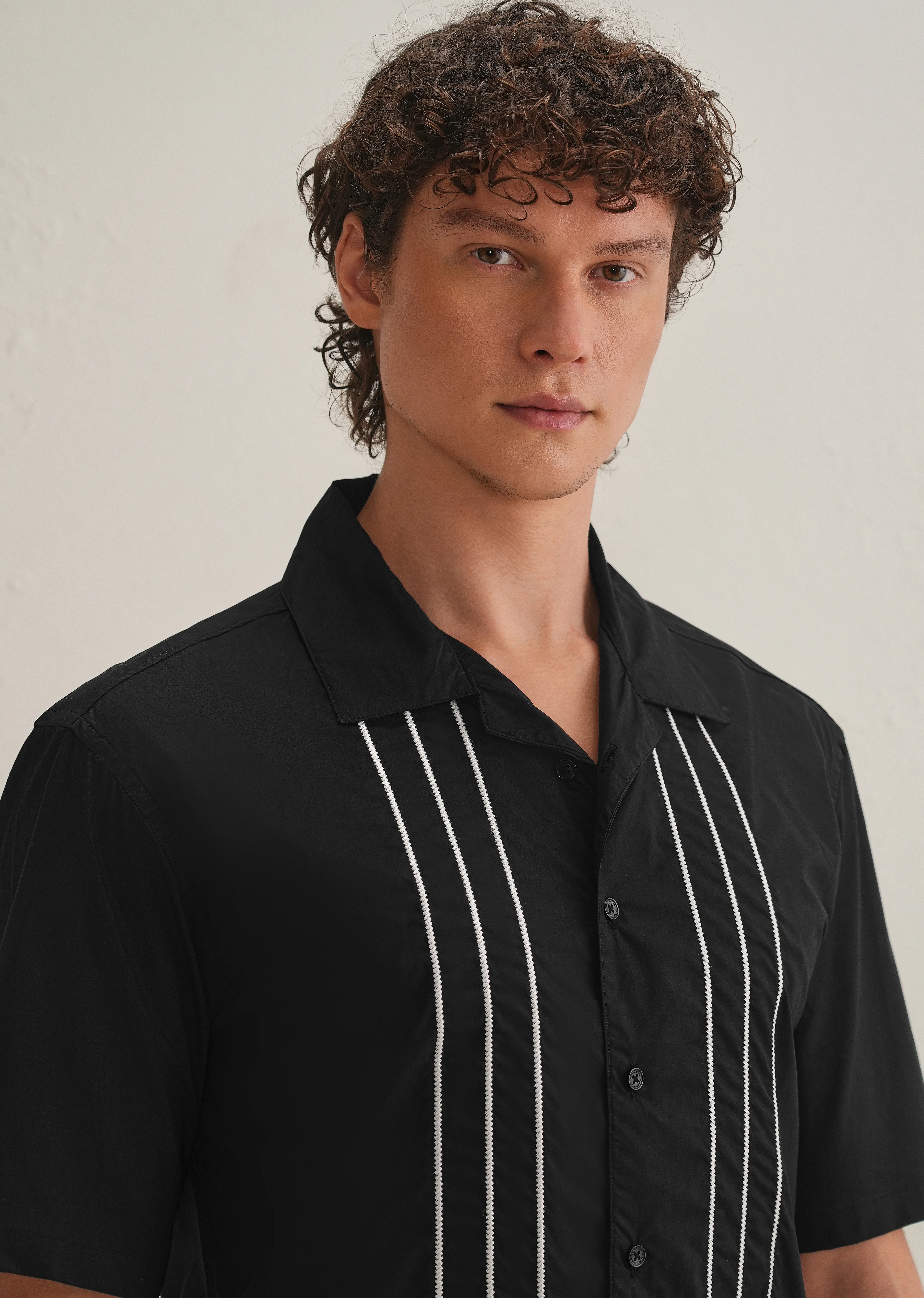 Black Line Embroidery Shirt - Image 2