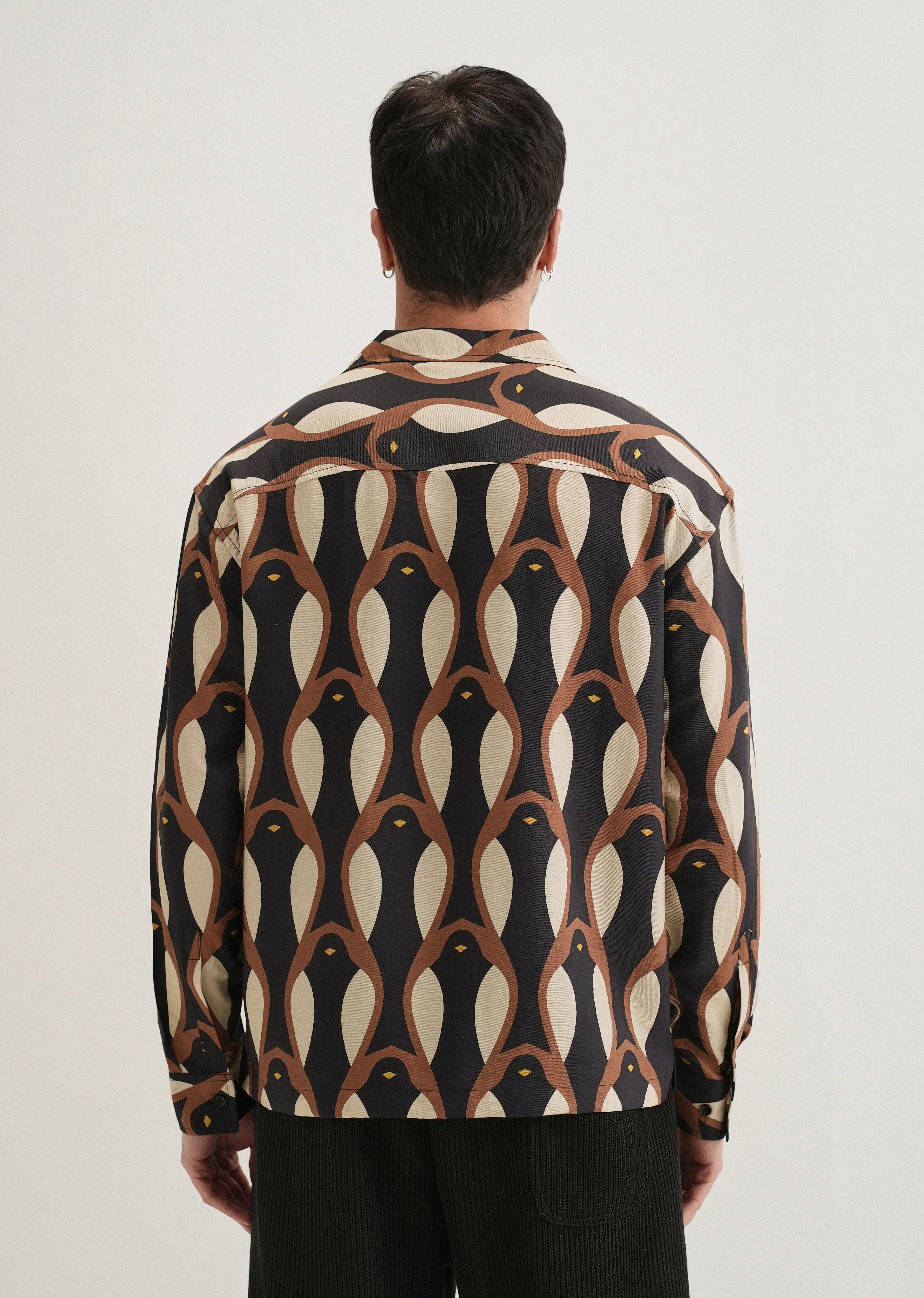 Black Modern Retro Printed Shirt - Image 2