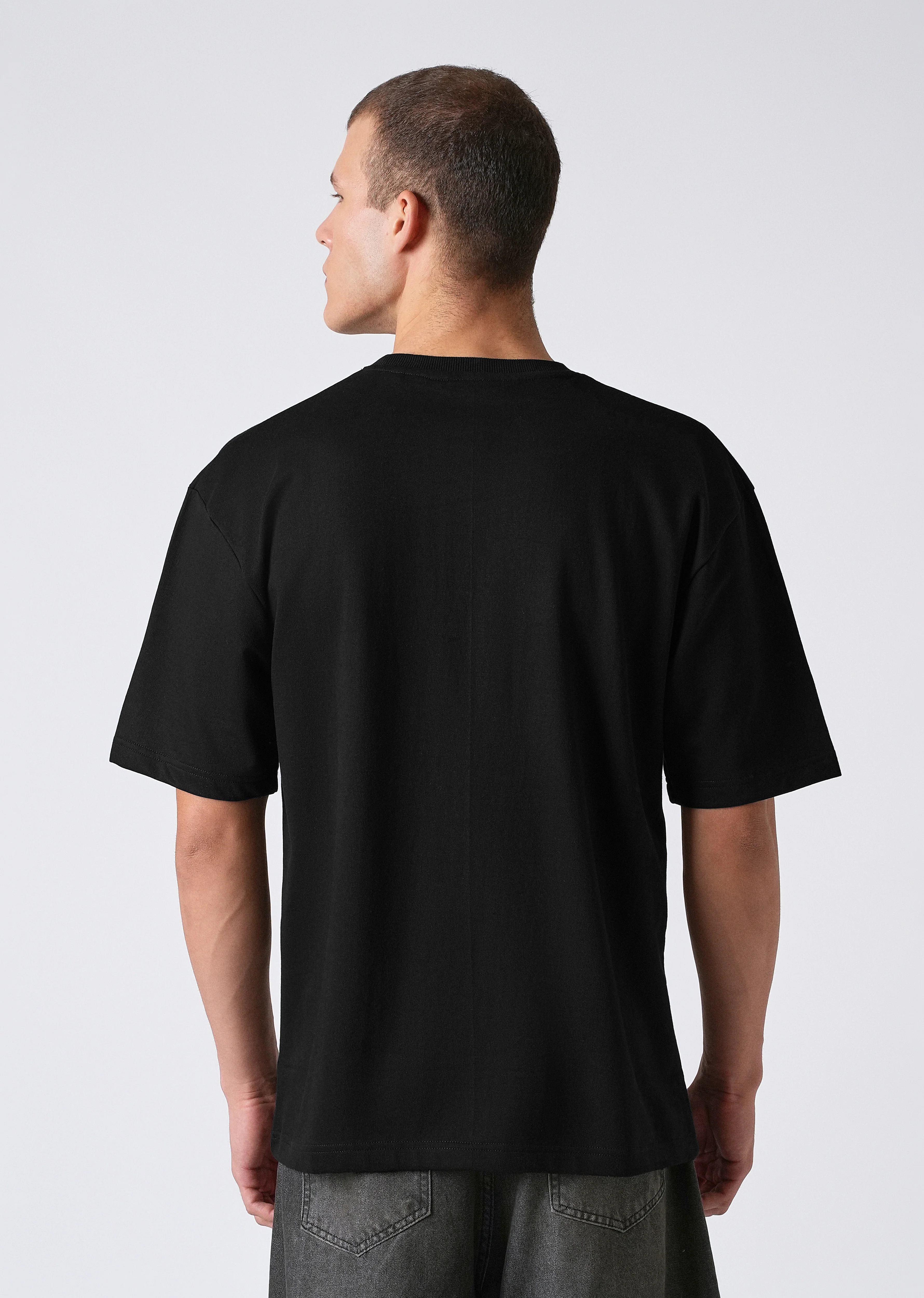 Black Oversized T-shirt - Image 2