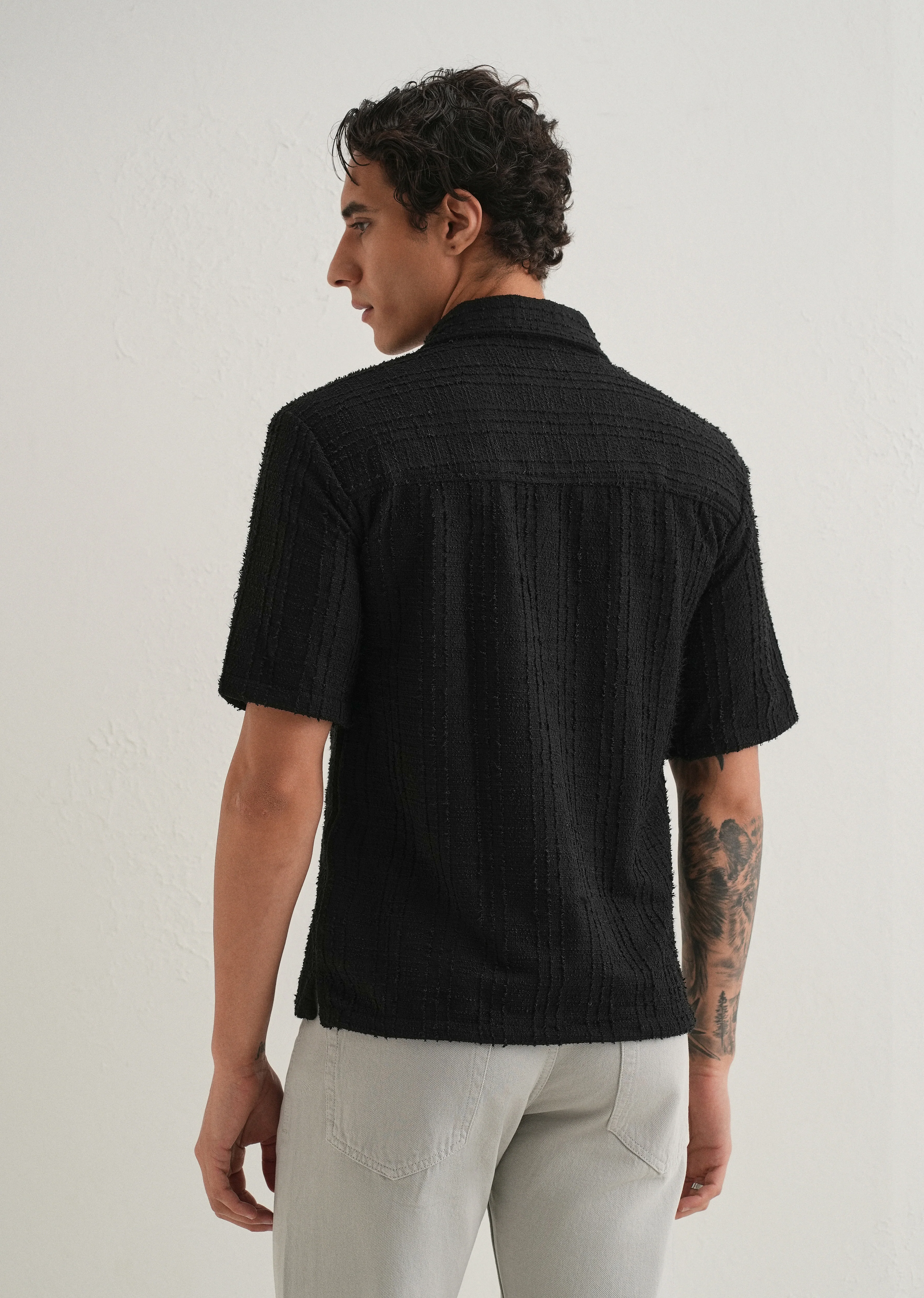 Black Plain Cuban Collar Knitted Shirt - Image 2
