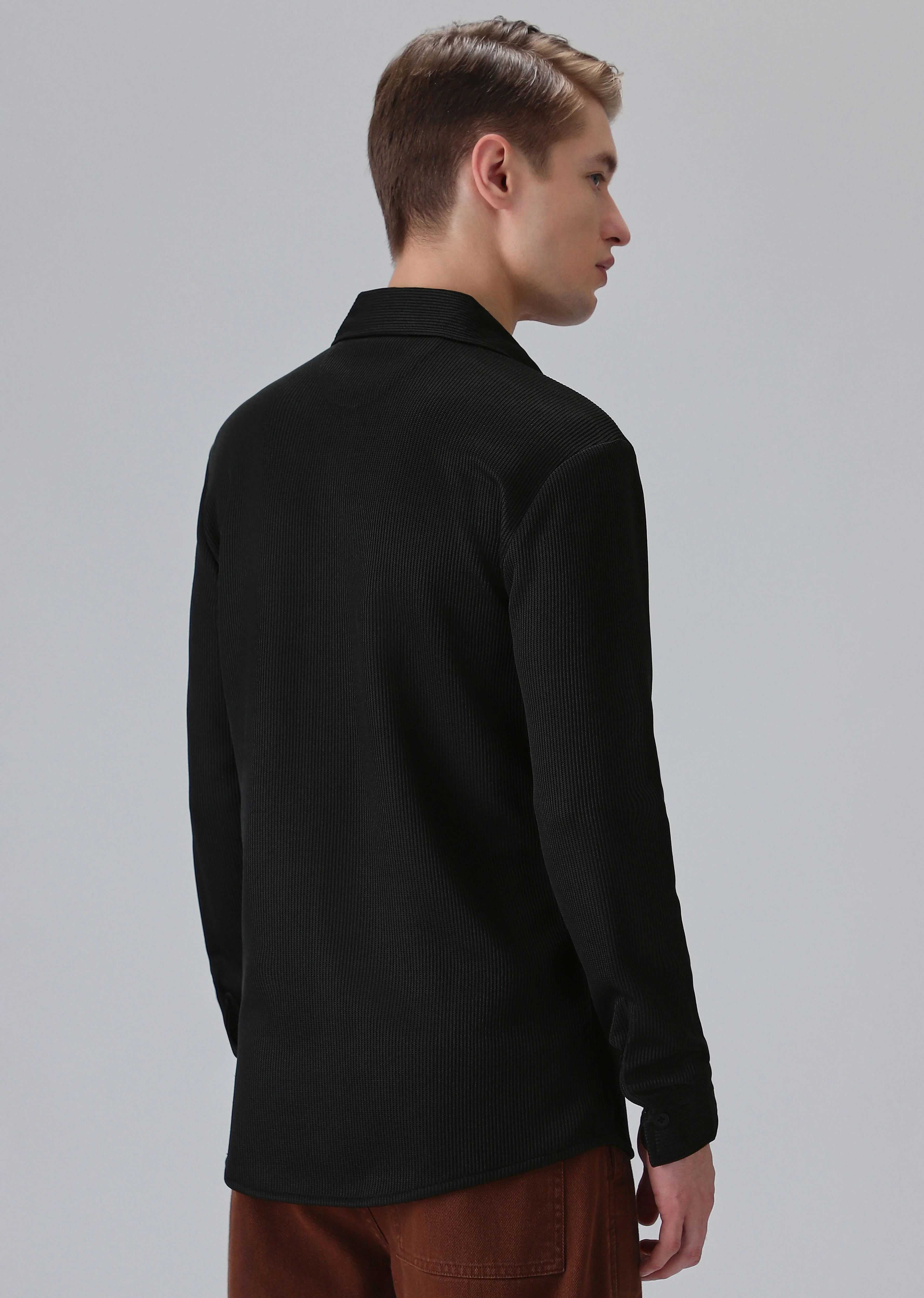 Black Plain Knitted Shirt - Image 2