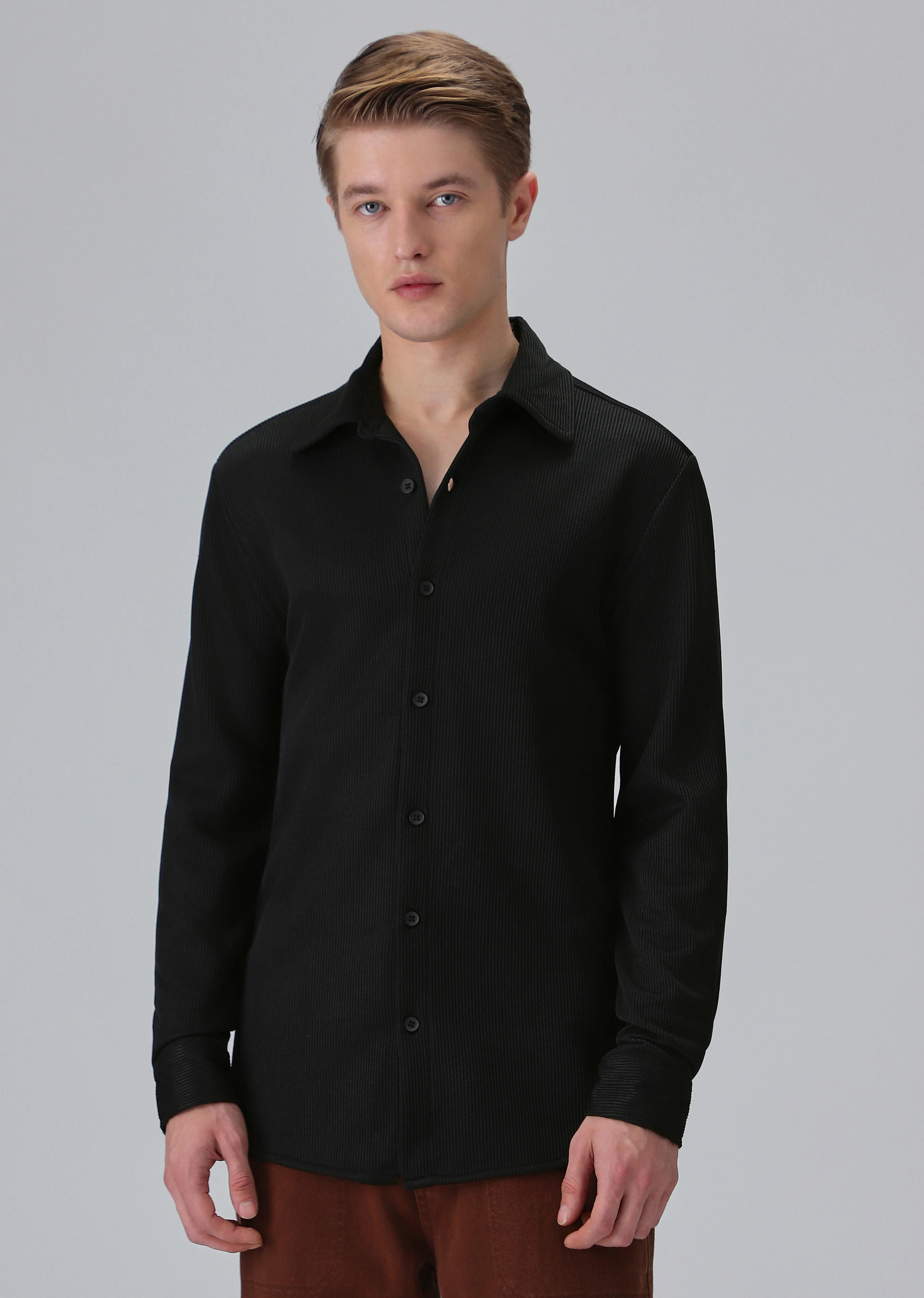 Black Plain Knitted Shirt - Image 3