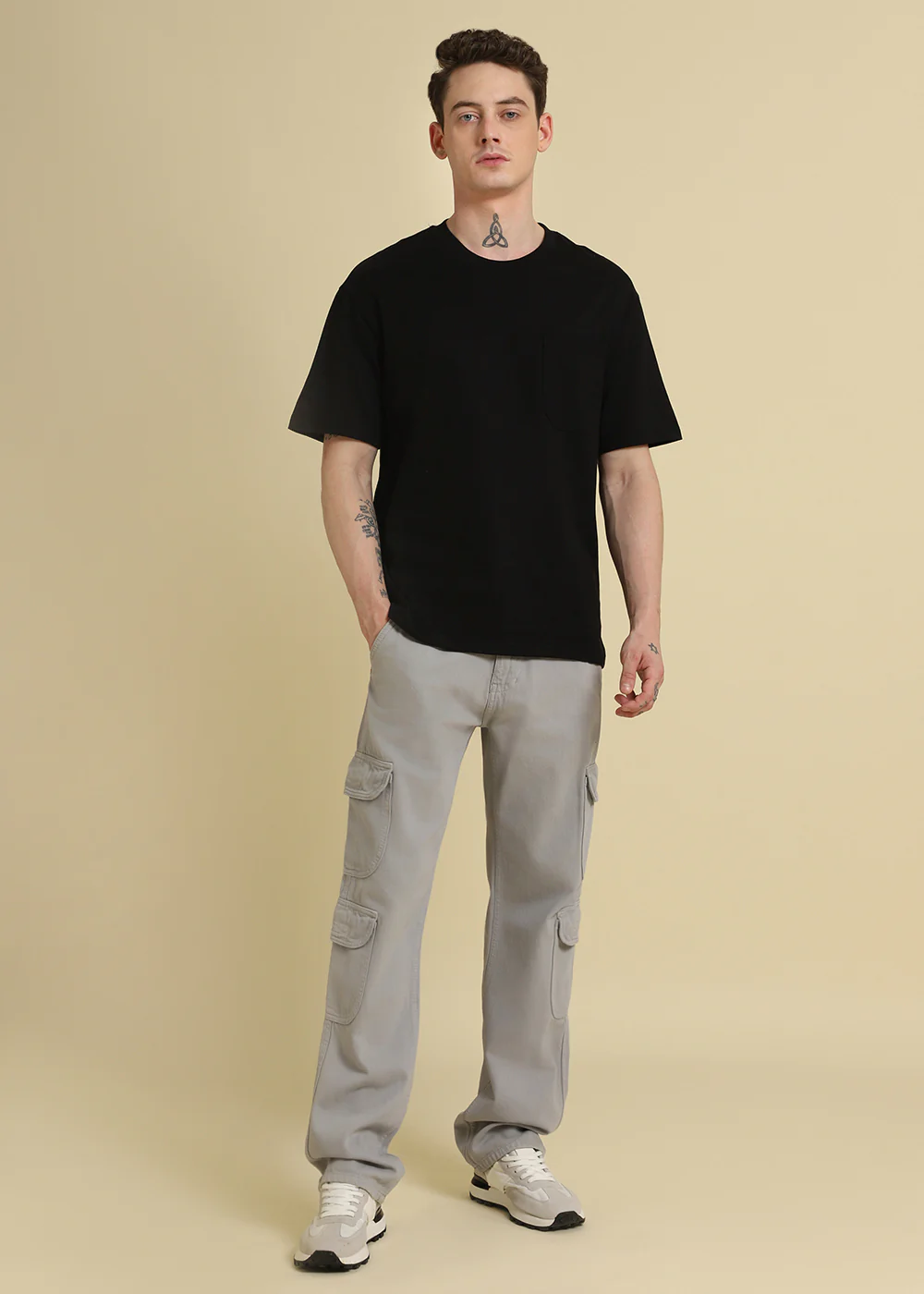 Black Plain Pocket Regular Fit T-shirt - Image 6