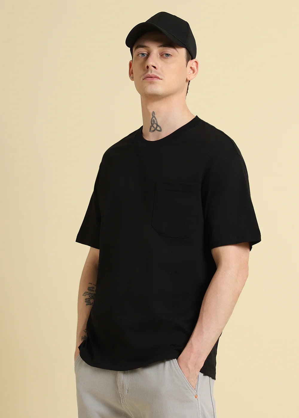 Black Plain Pocket Regular Fit T-shirt - Image 7