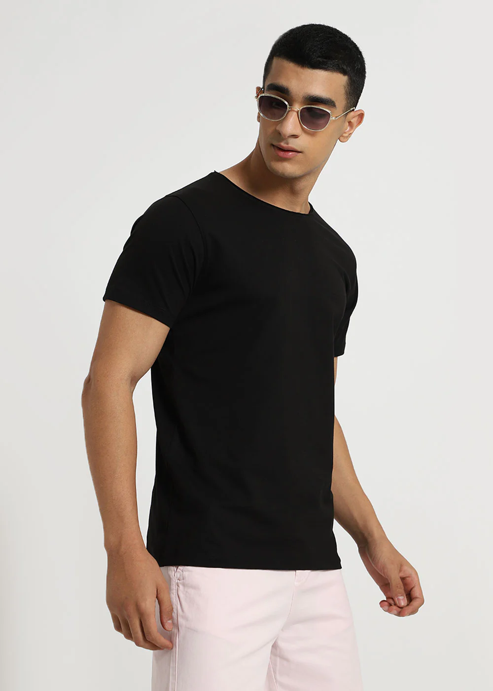 Black Plain Round Neck T-shirt - Image 7