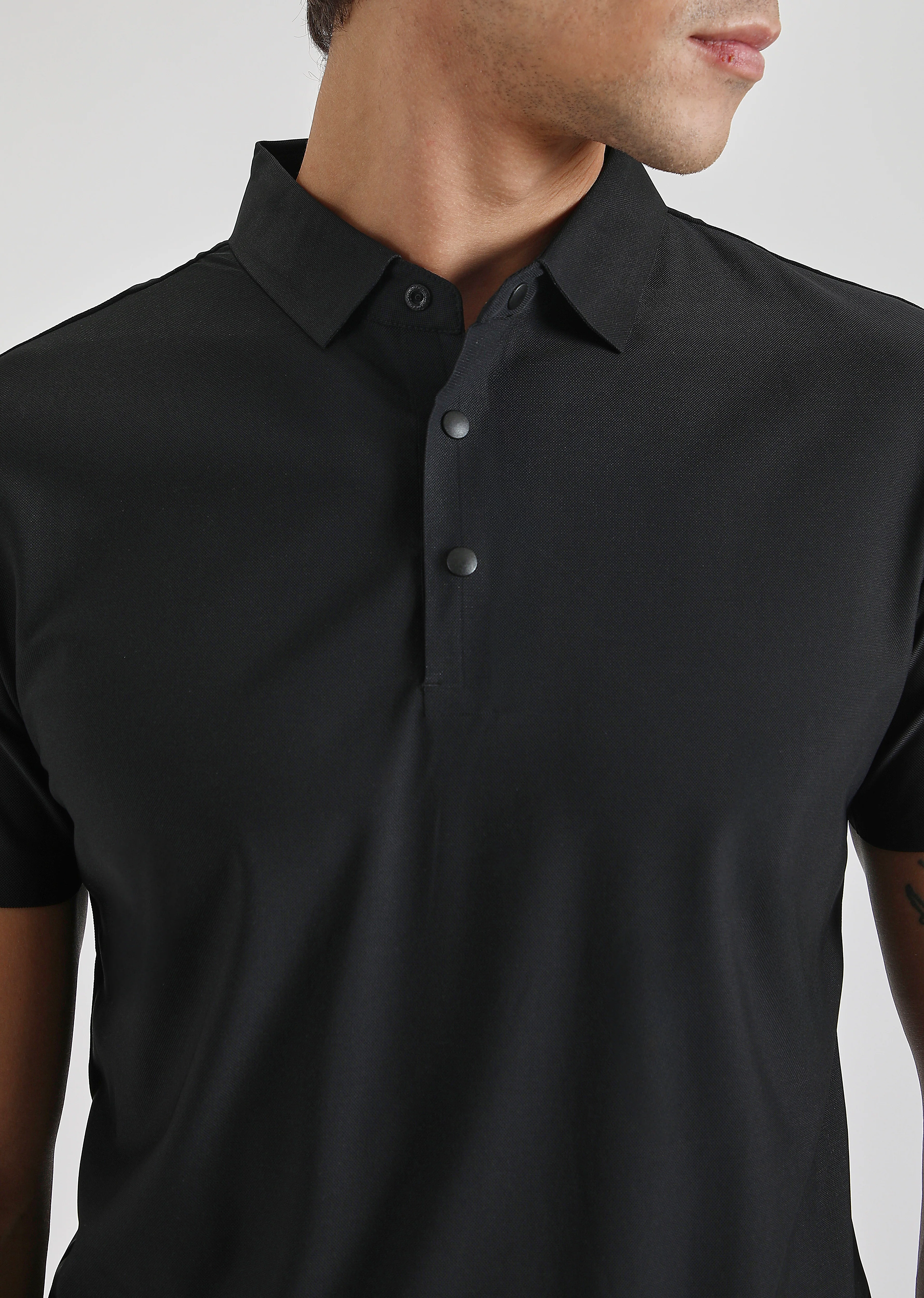 Black Plain Stitchless Polo T-shirt - Image 2
