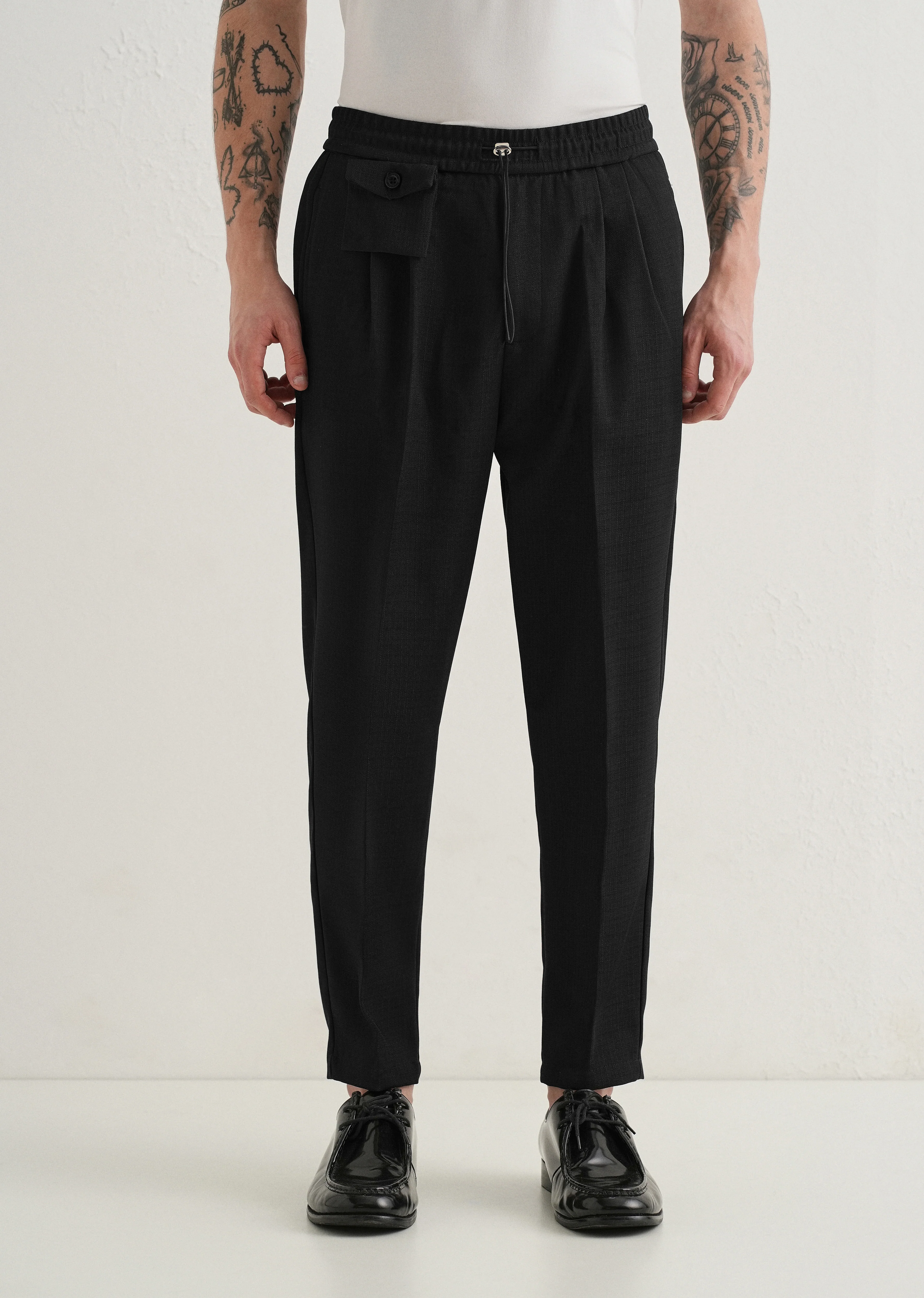 Black Pleated Korean Pant - Image 3