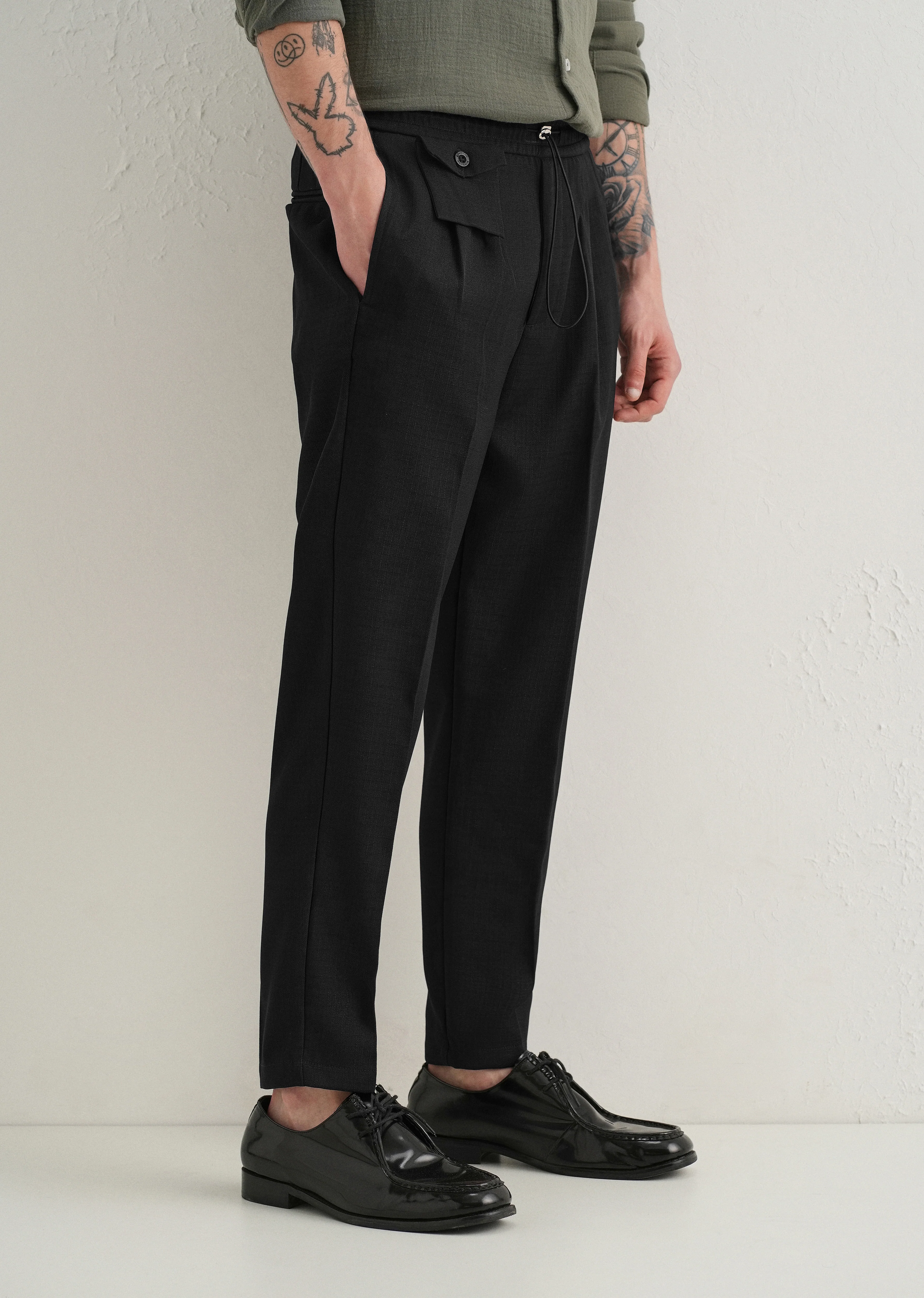 Black Pleated Korean Pant - Image 7