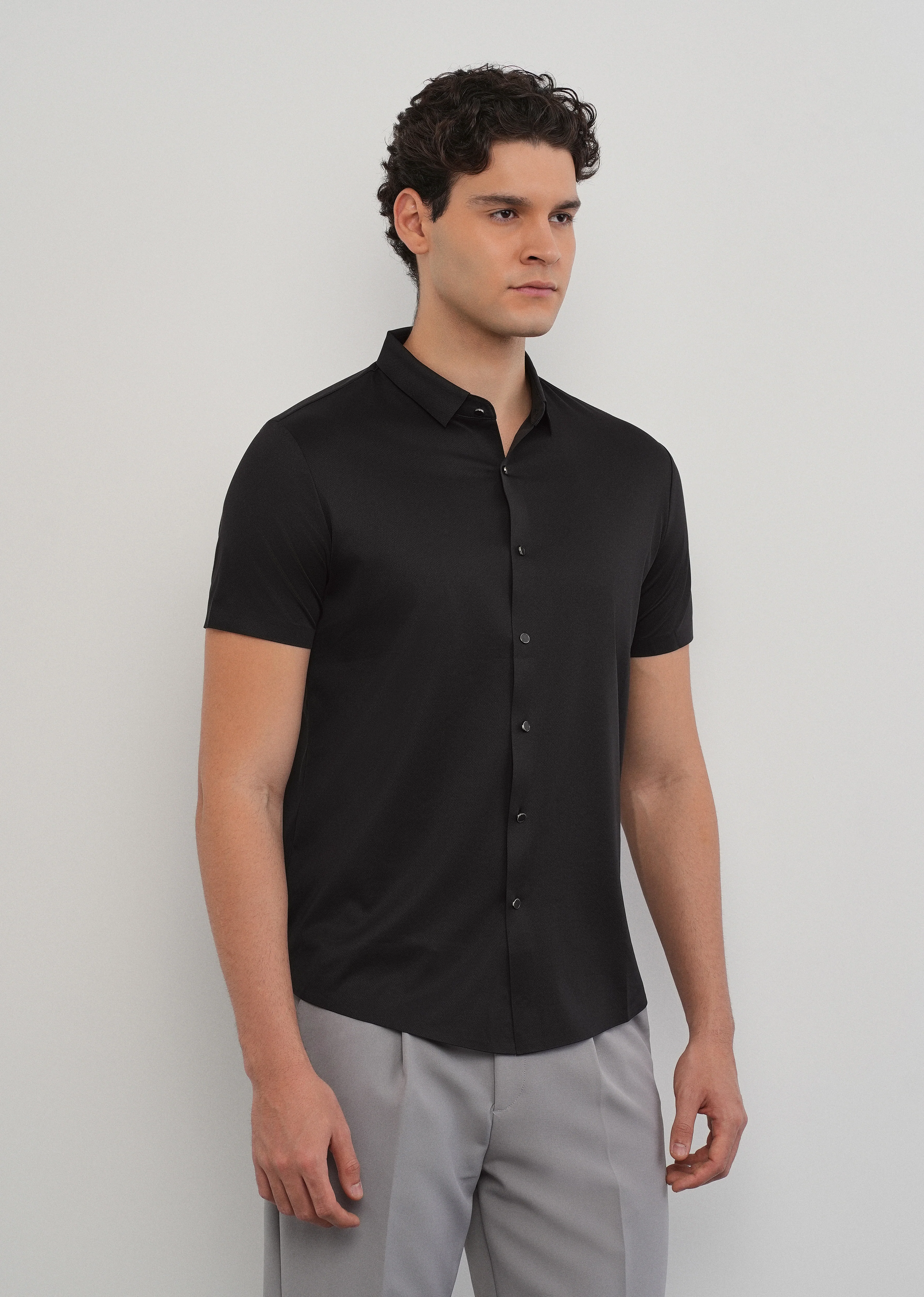 Black Stitchless Plain Half Sleeve Shirt - Image 4