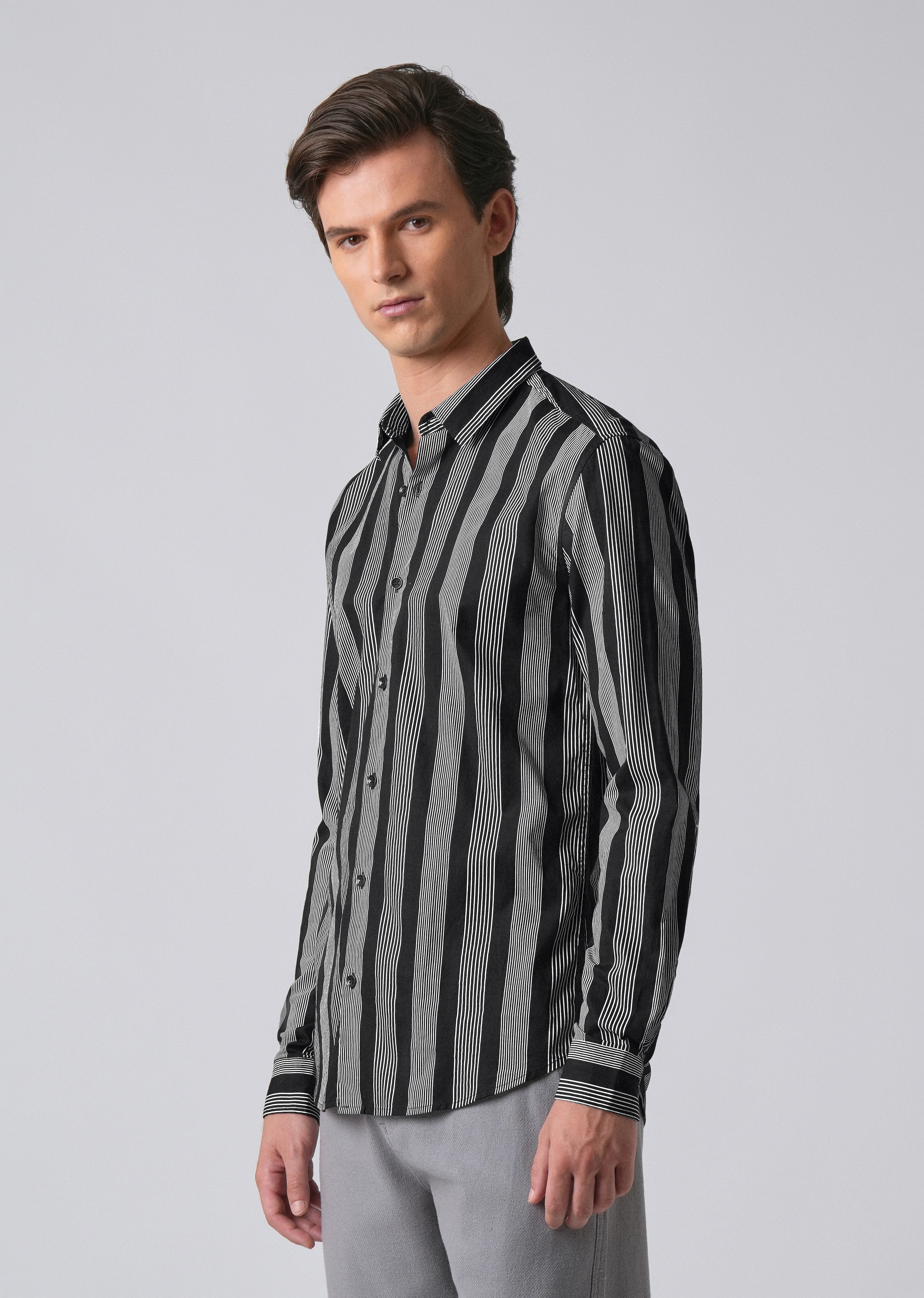 Black Vertical Pin Stripe Cotton/Linen Shirt - Image 4