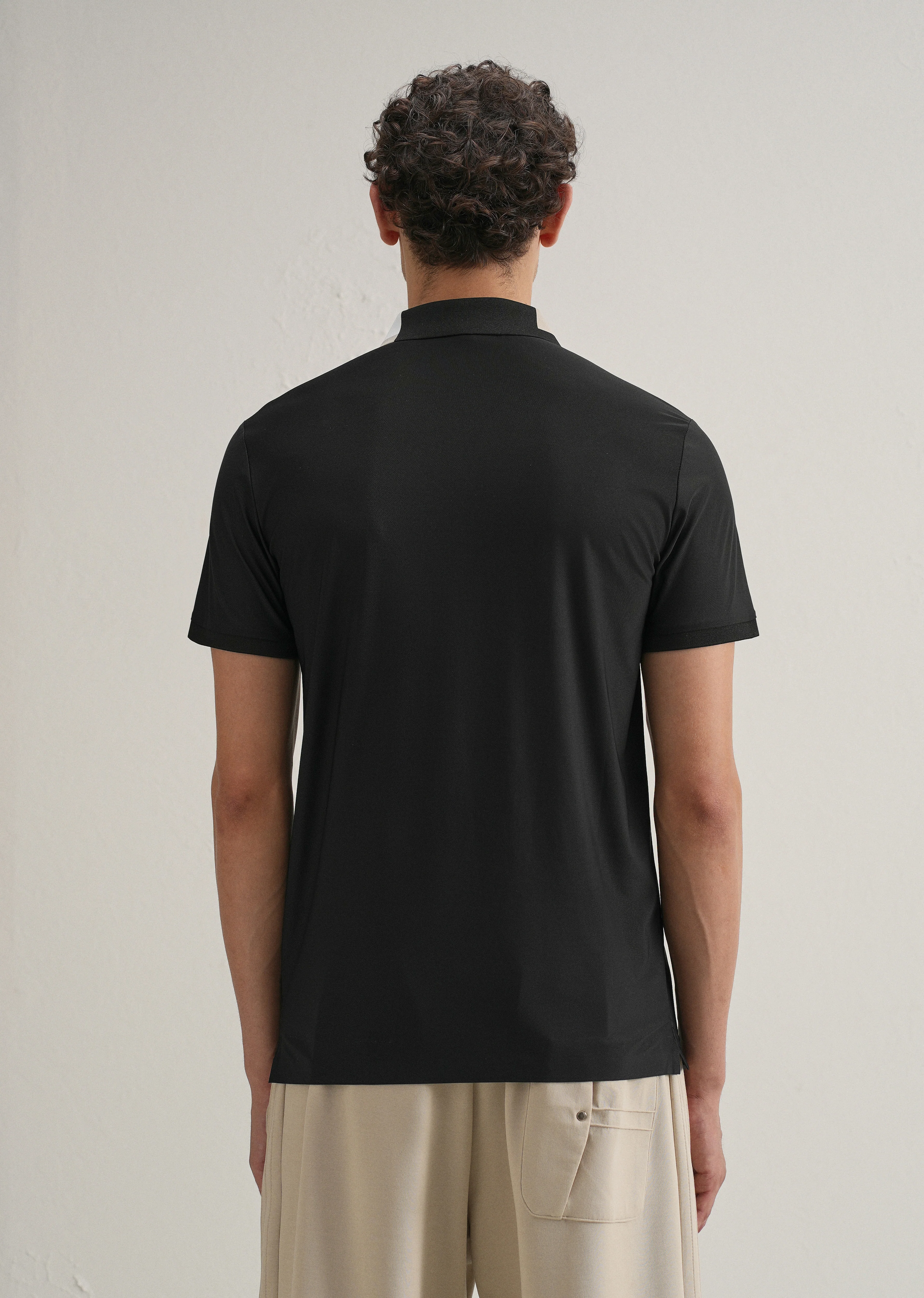 Black Zipper Polo Collar Seamless T-shirt - Image 2