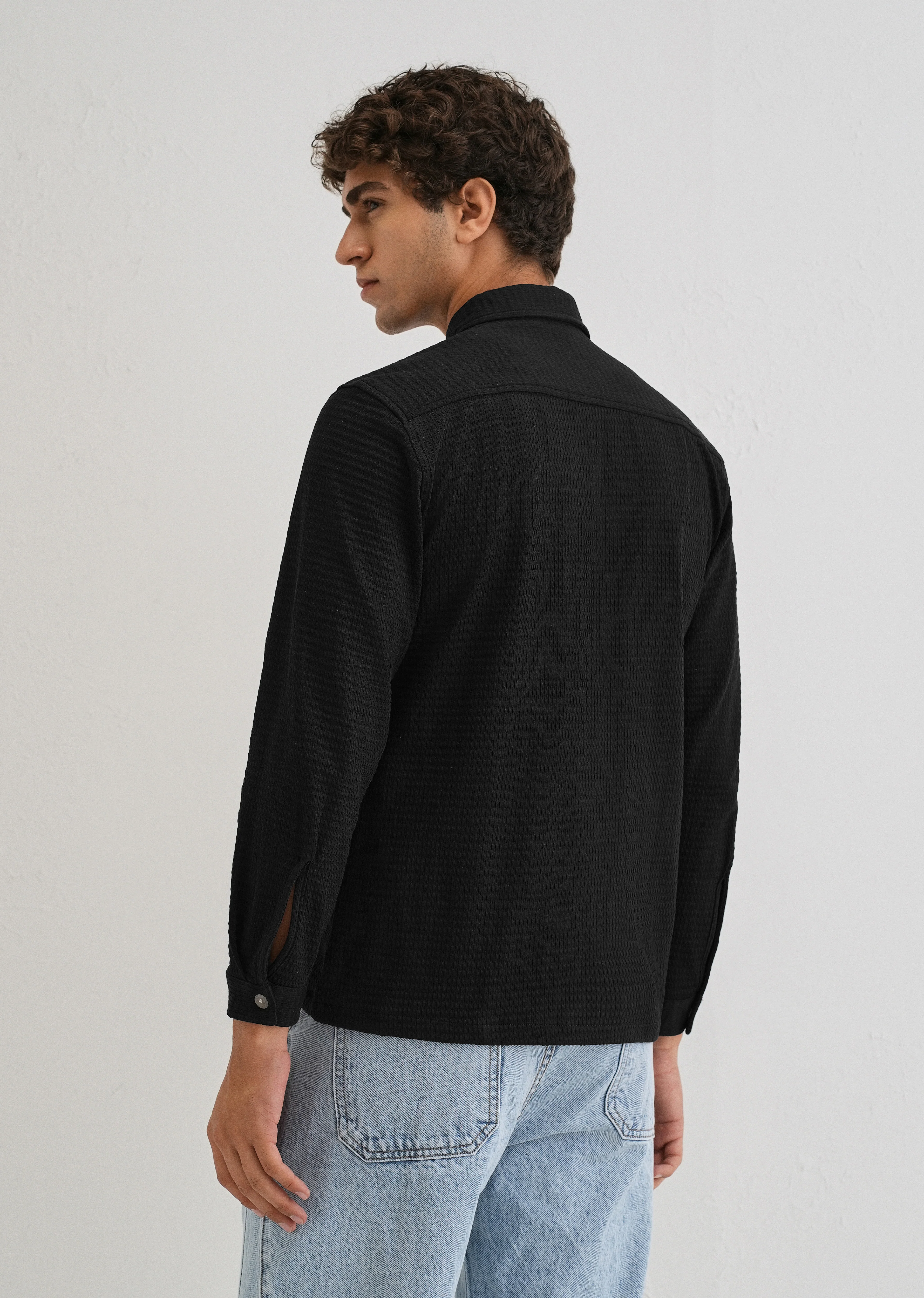 Black Zipper Polo Knit T-shirt - Image 2