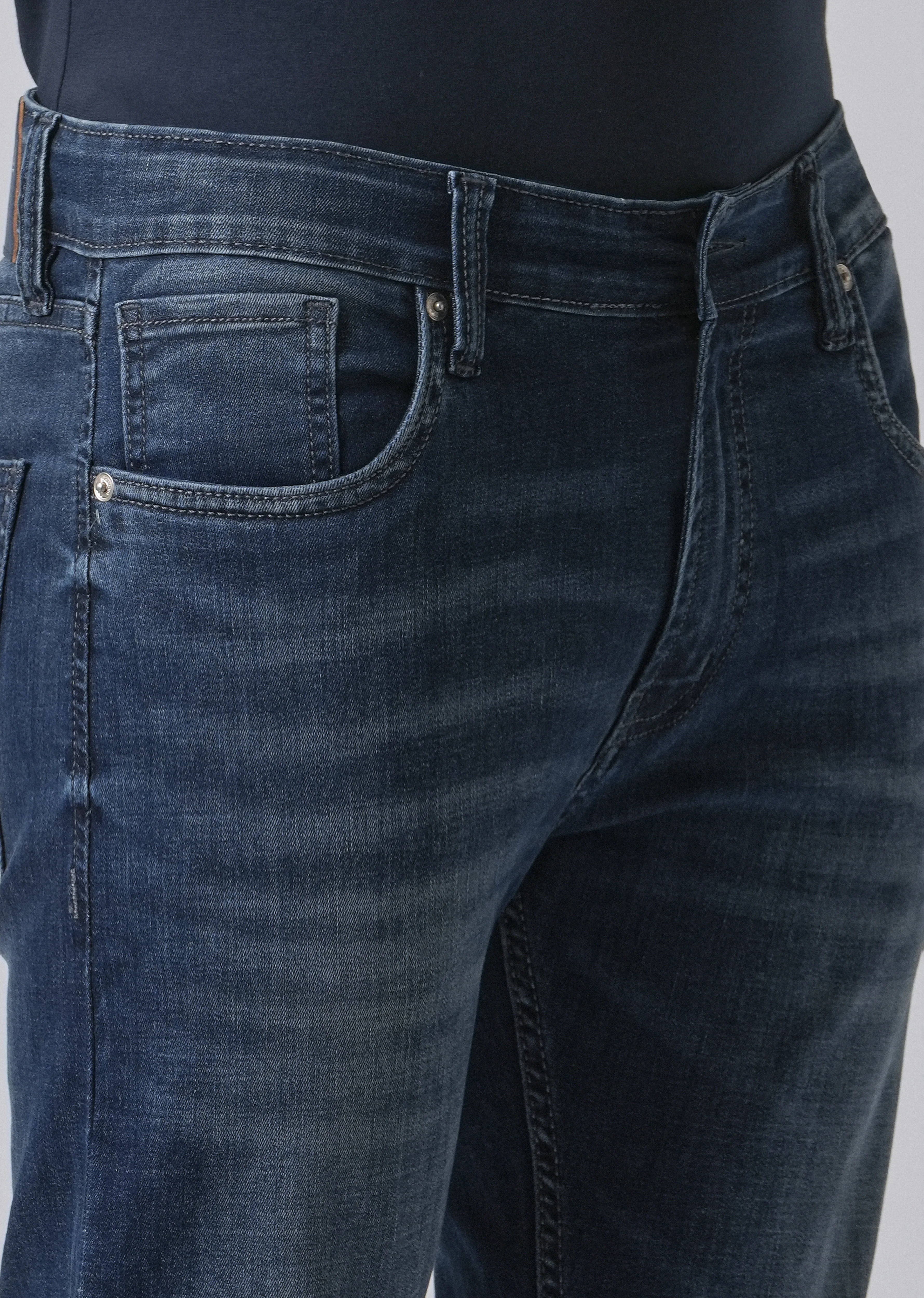 Blue Low fade Slim Fit Jeans - Image 5