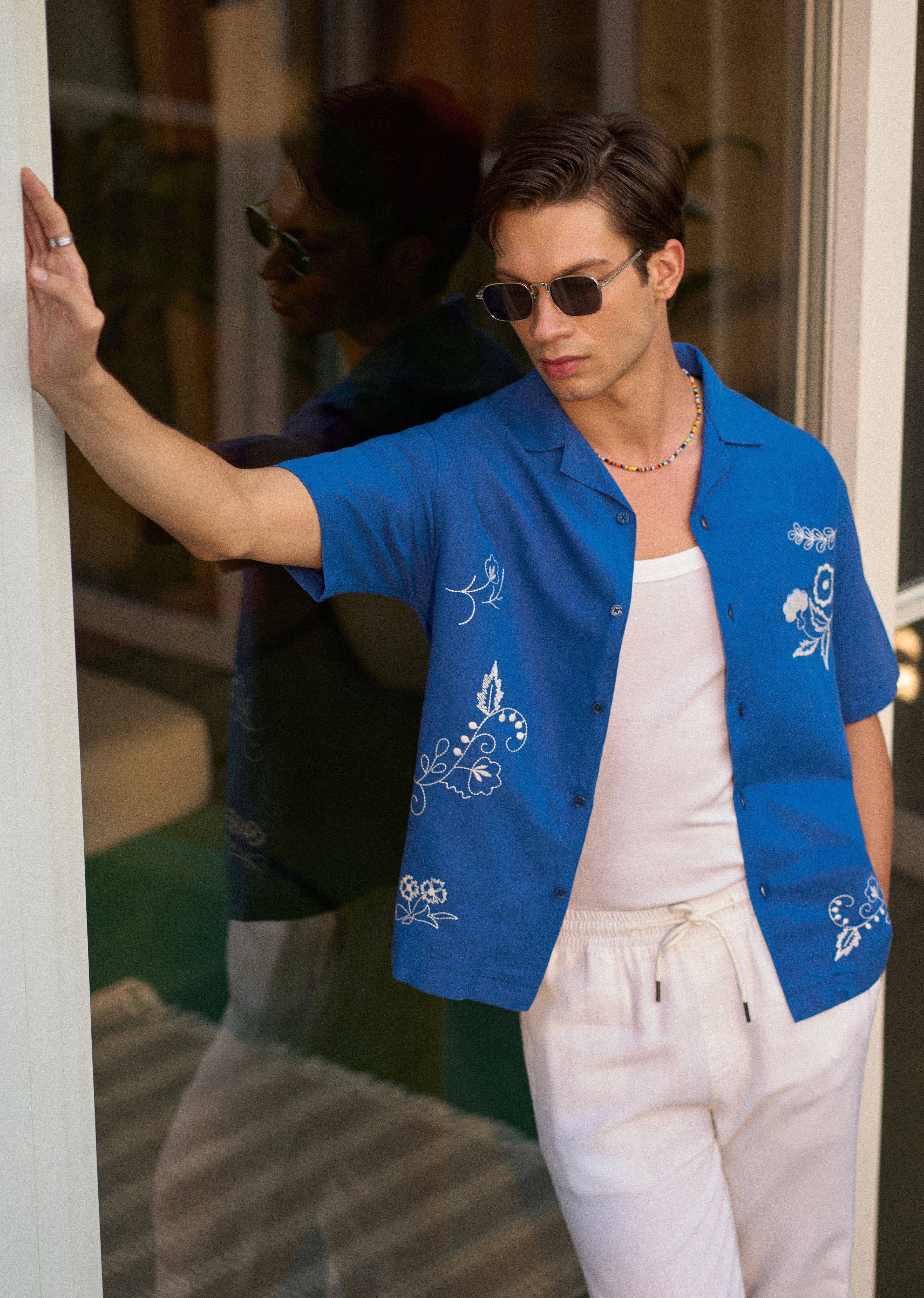Blue Pattern Embroidery Linen Shirt - Image 2