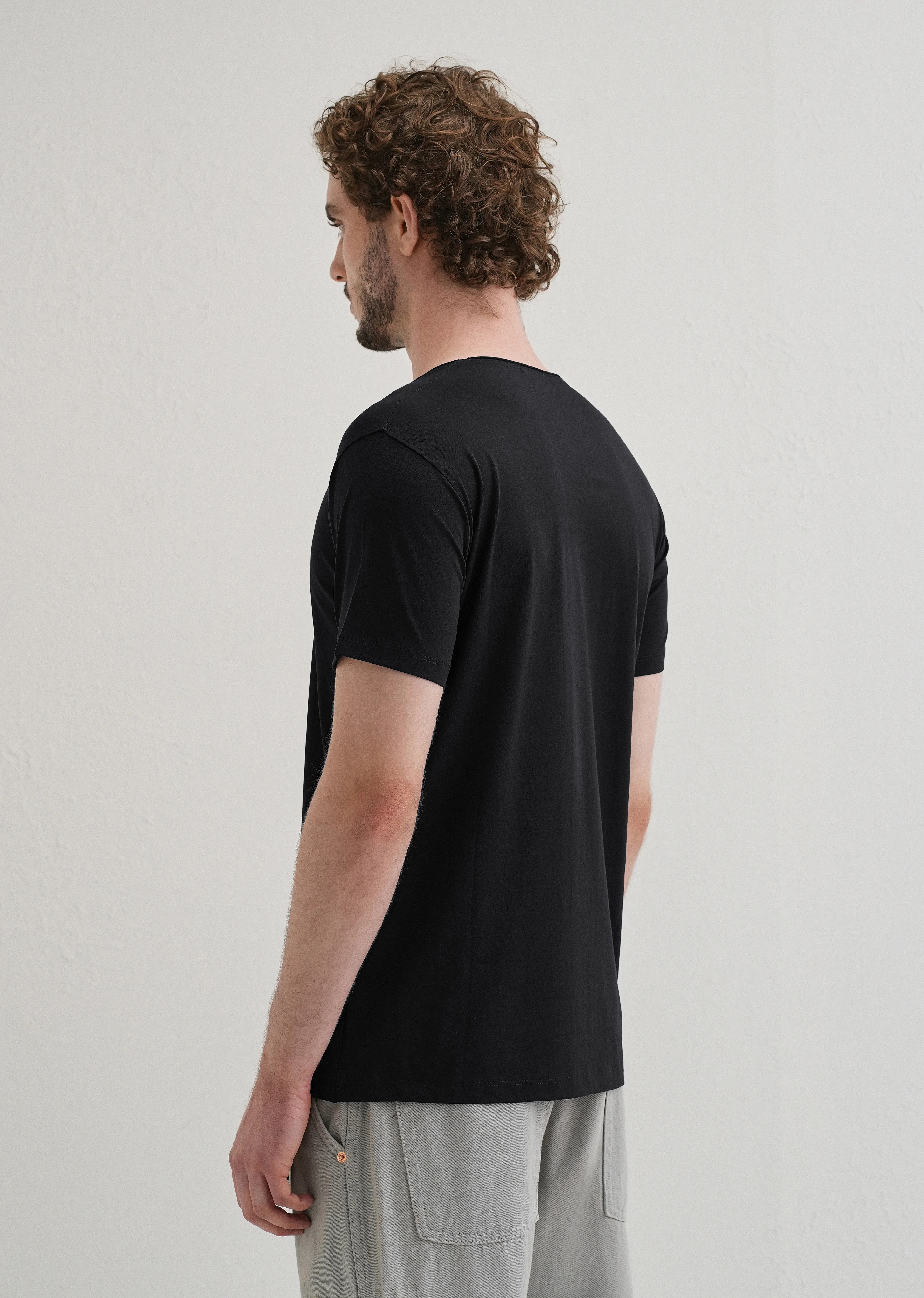 Blue Plain Round Neck T-shirt - Image 2