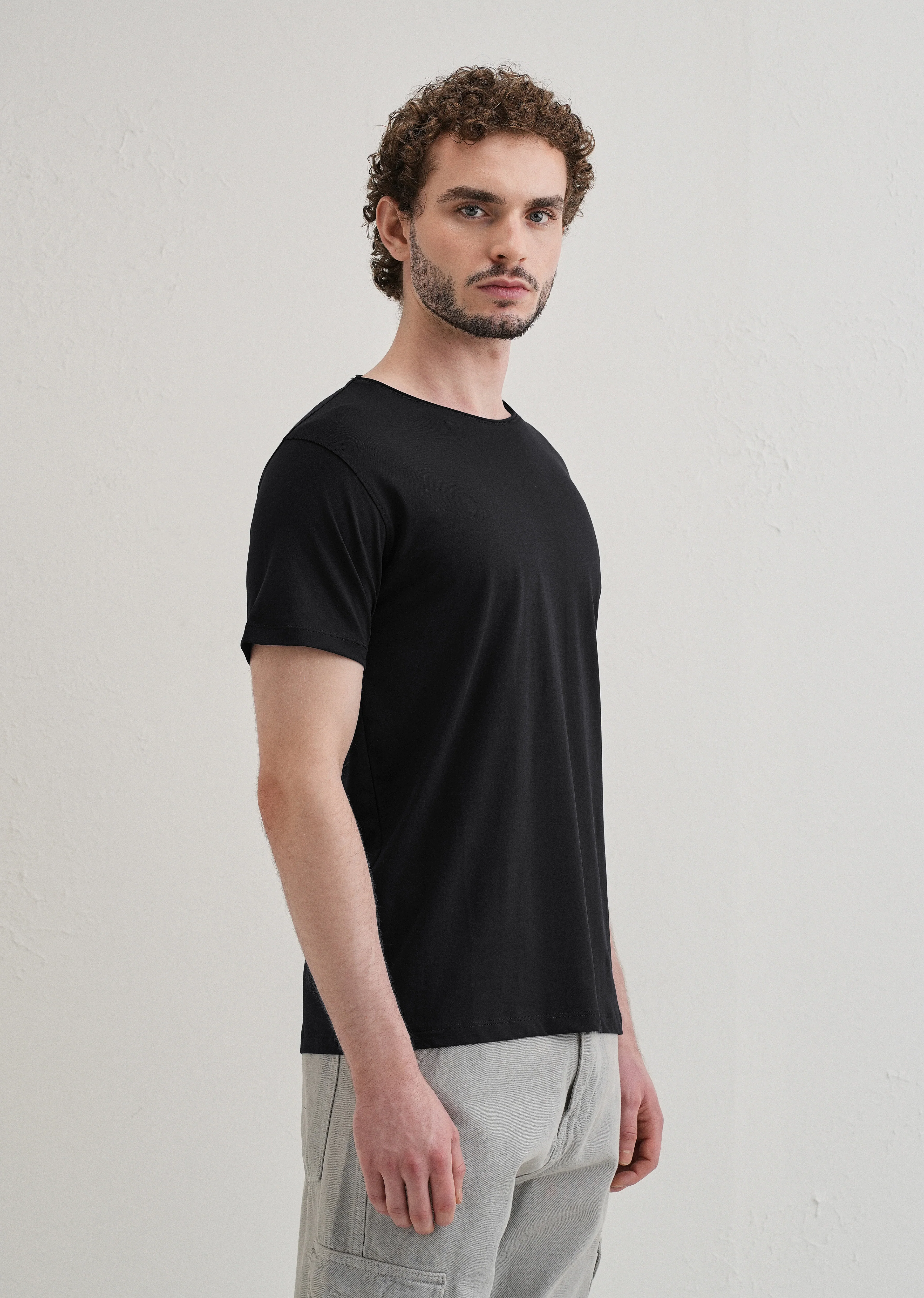 Blue Plain Round Neck T-shirt - Image 4