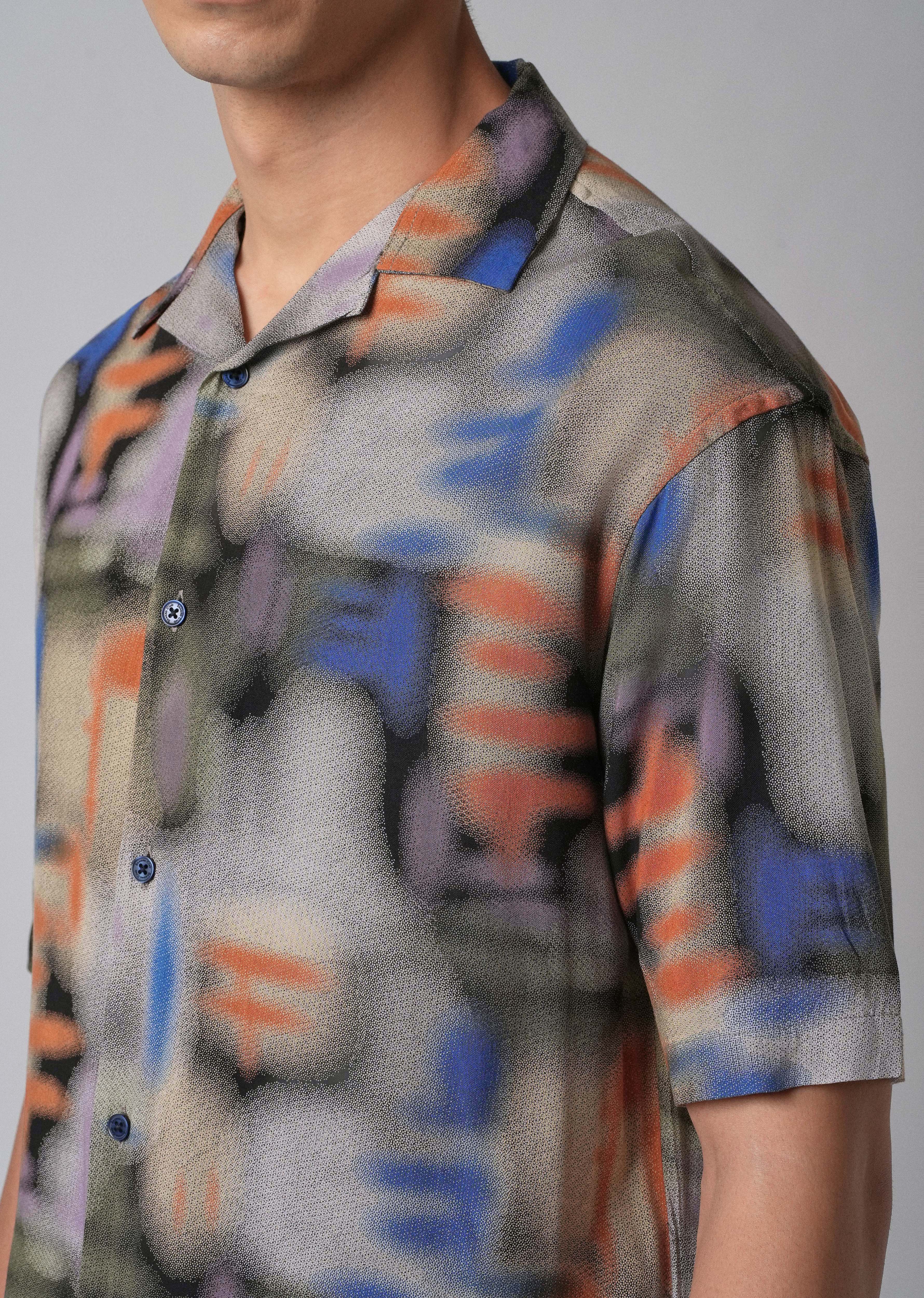 Blurry Graphic Oversized Feather Shirt - Image 5