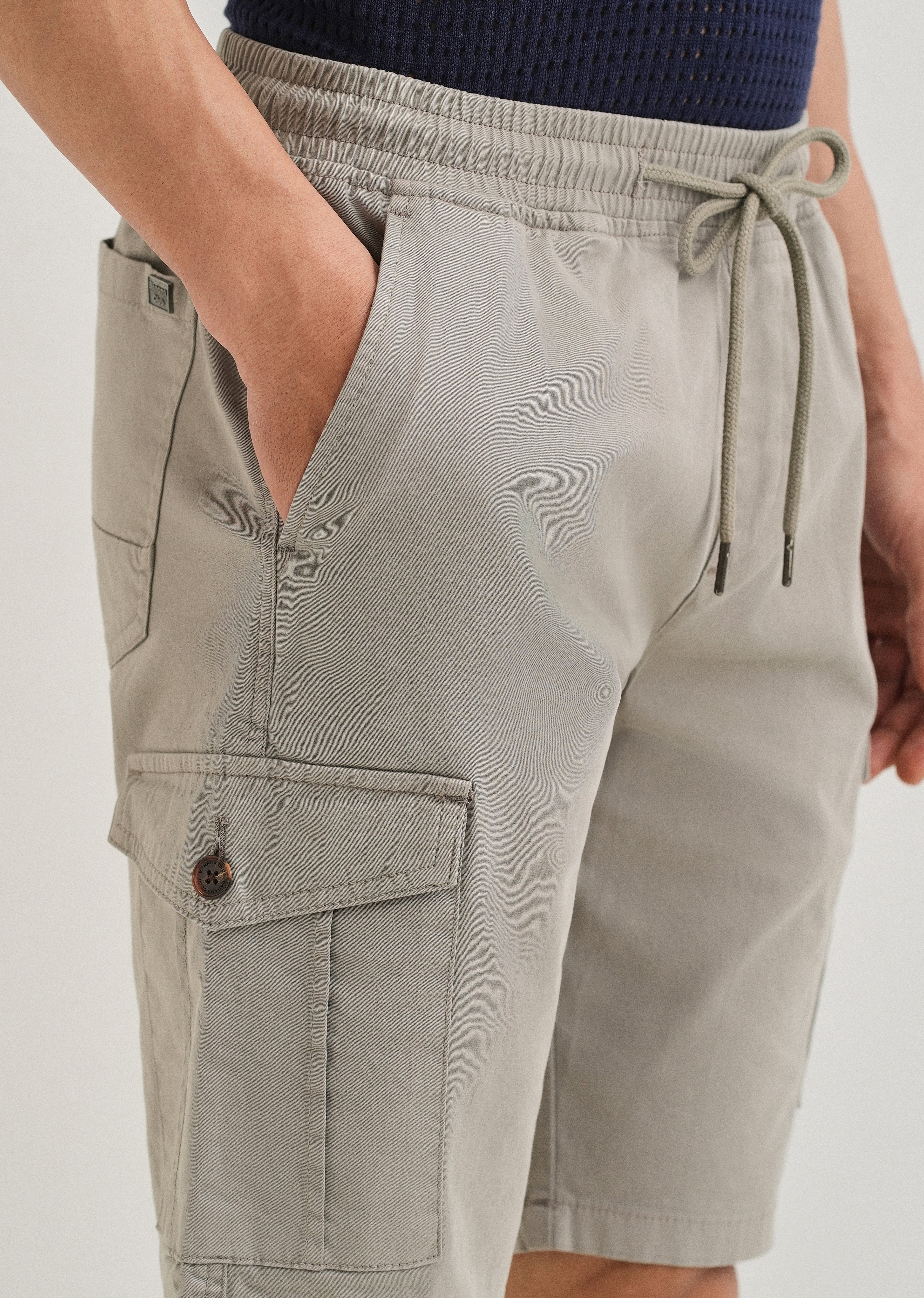 Brocky Grey Cotton Cargo Shorts - Image 5