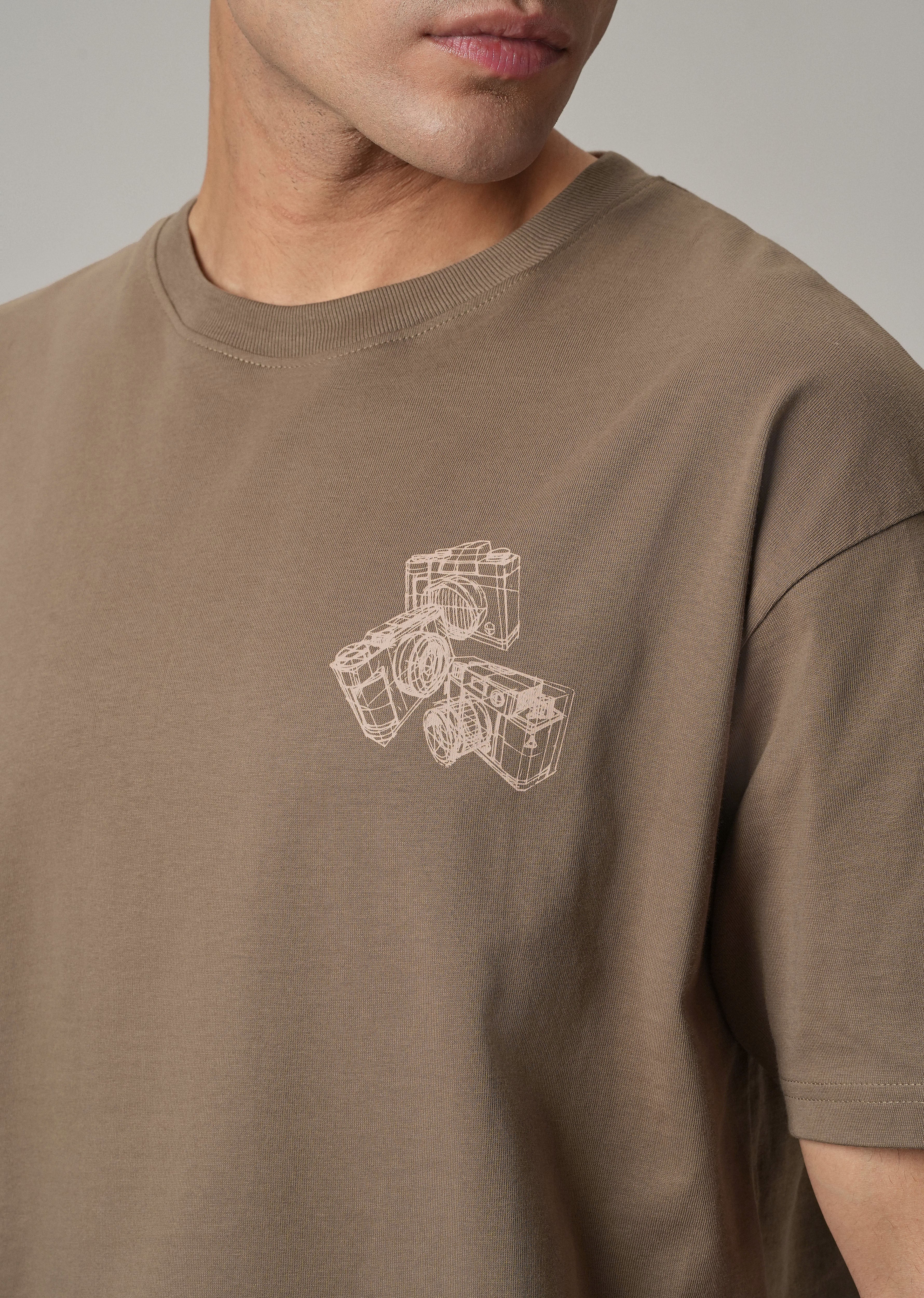 Brown Back Printed Oversized T-Shirt - Image 2