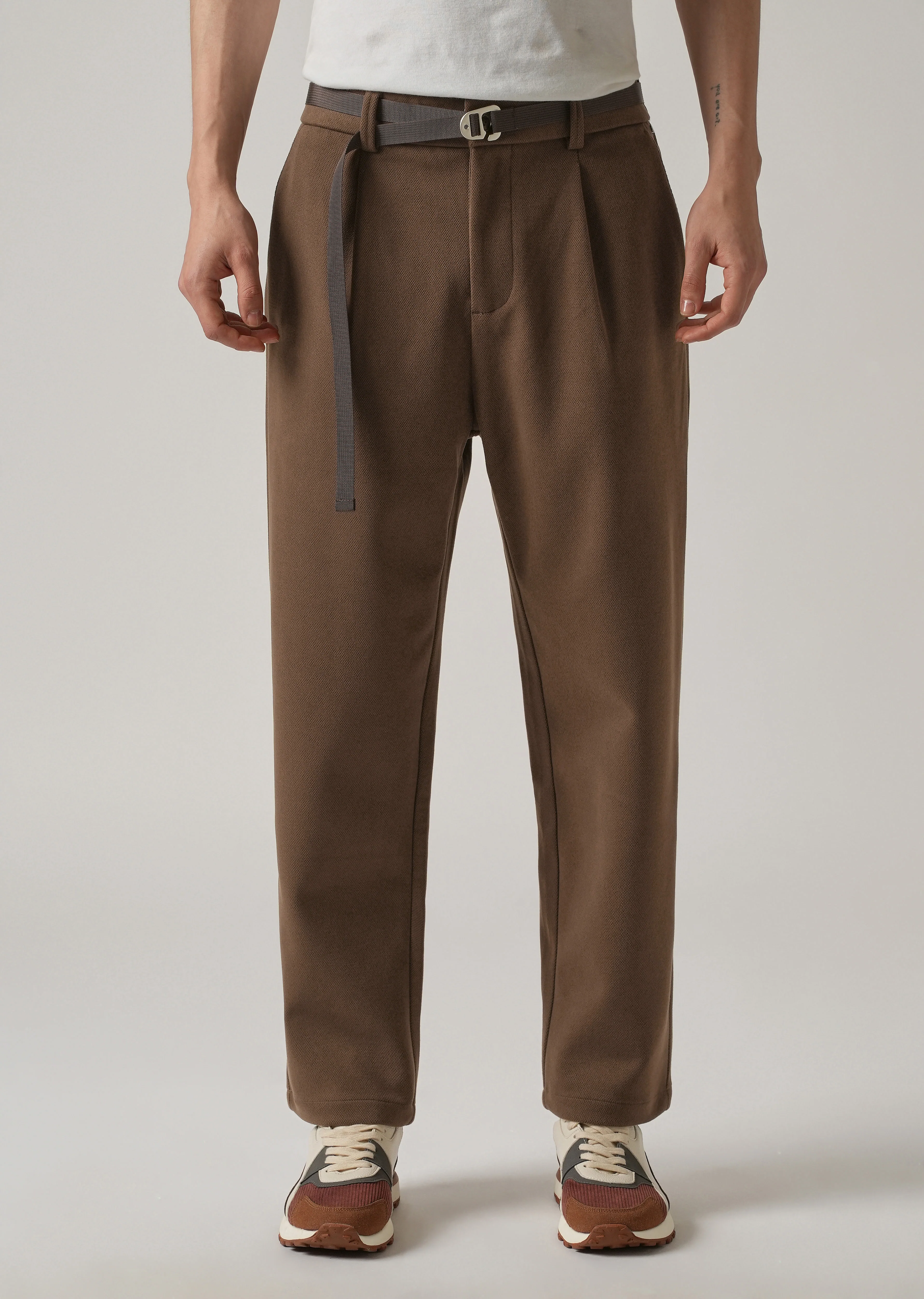 Brown Relaxed Fit Textured Pleated Pant - Image 3