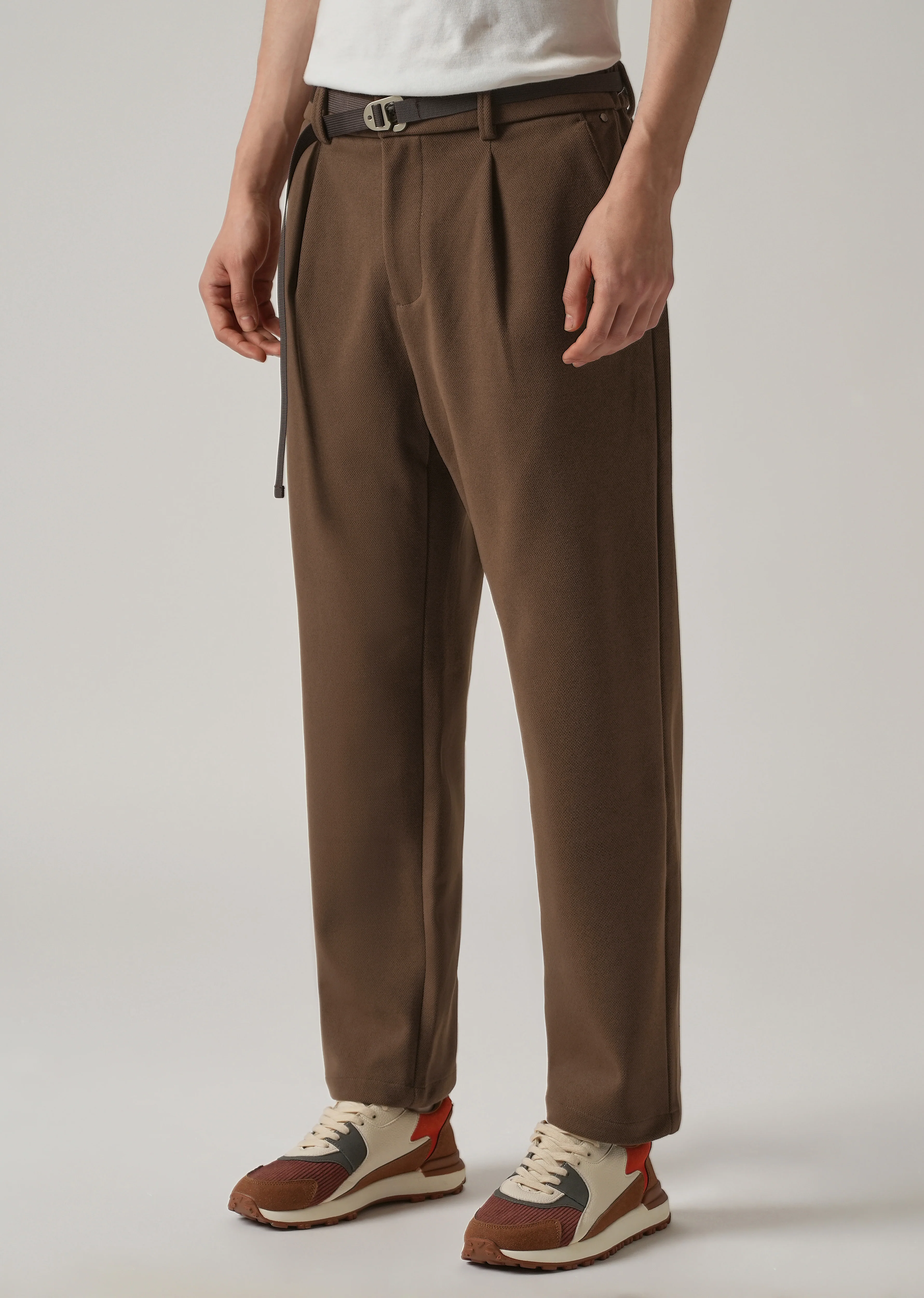 Brown Relaxed Fit Textured Pleated Pant - Image 4